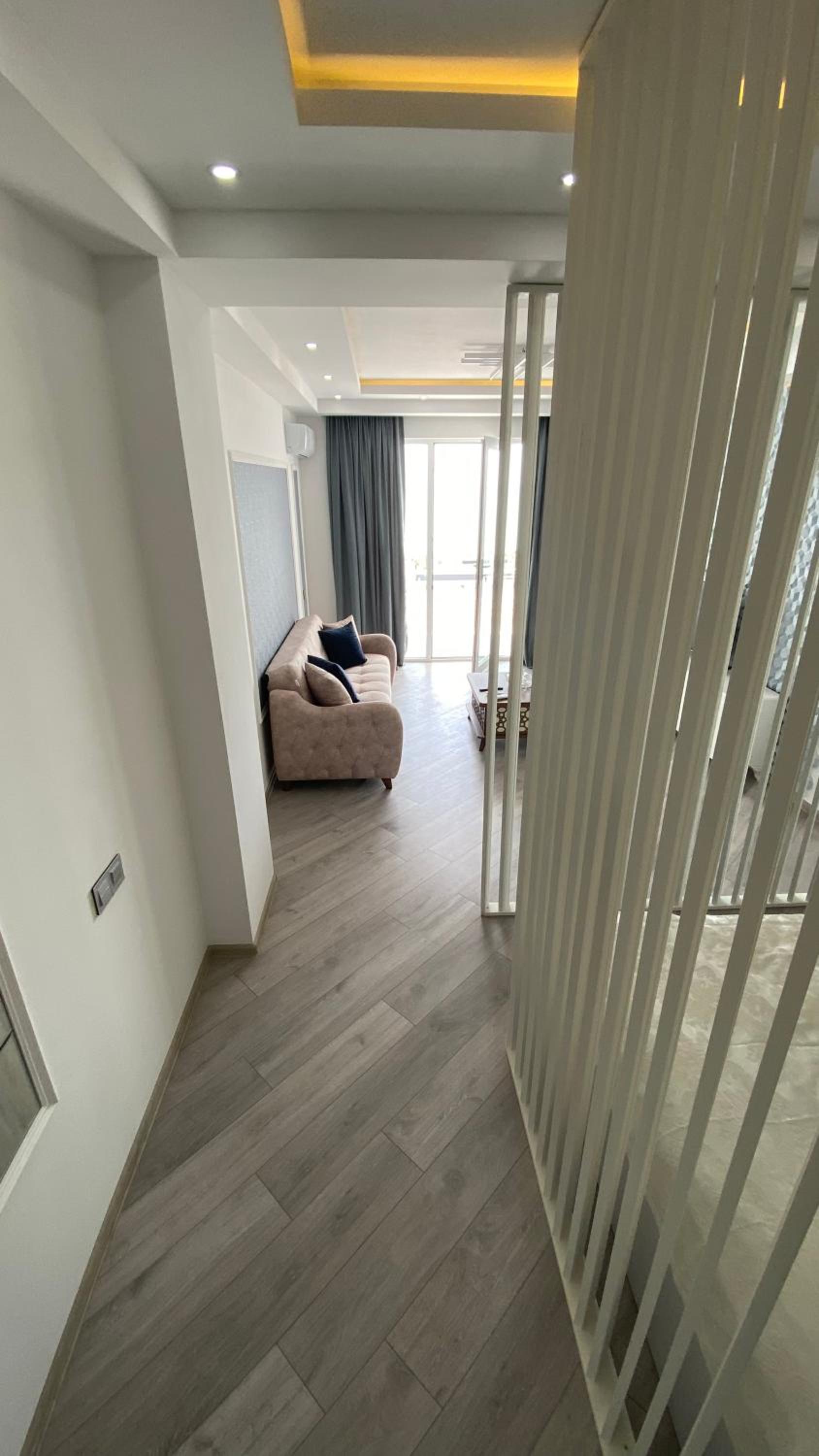 Astara Room