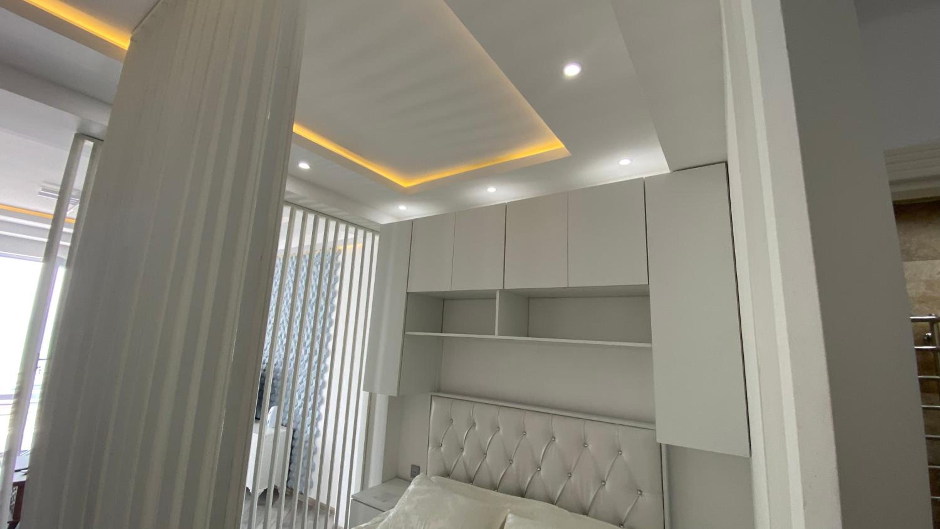 Astara Room