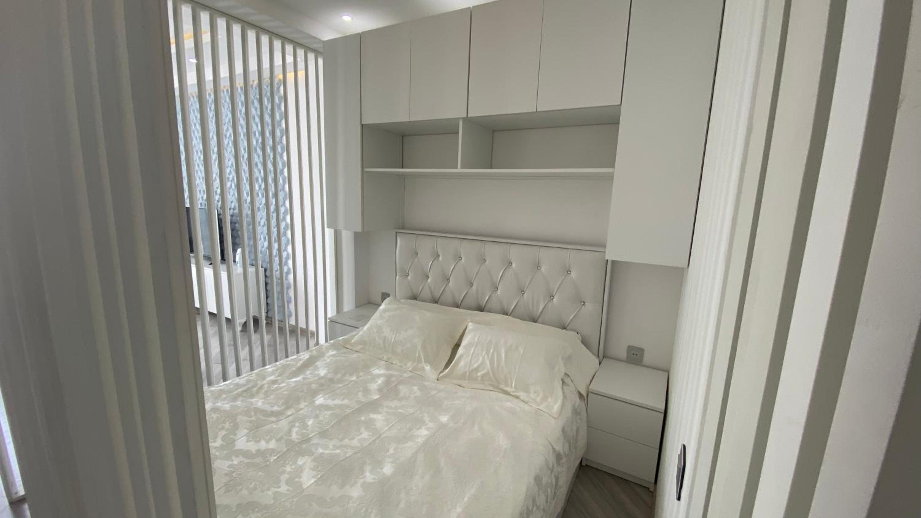 Astara Room