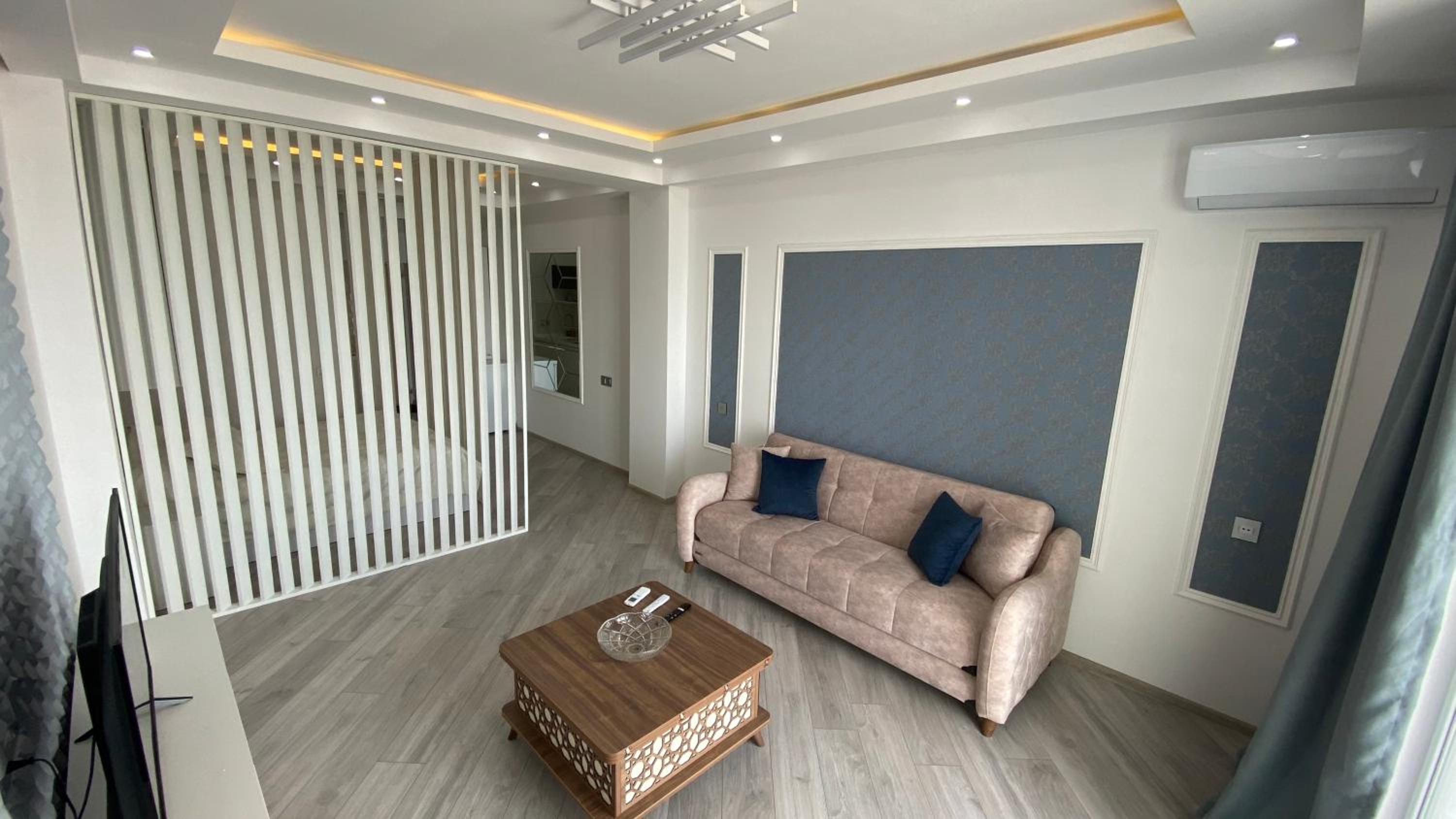 Astara Room