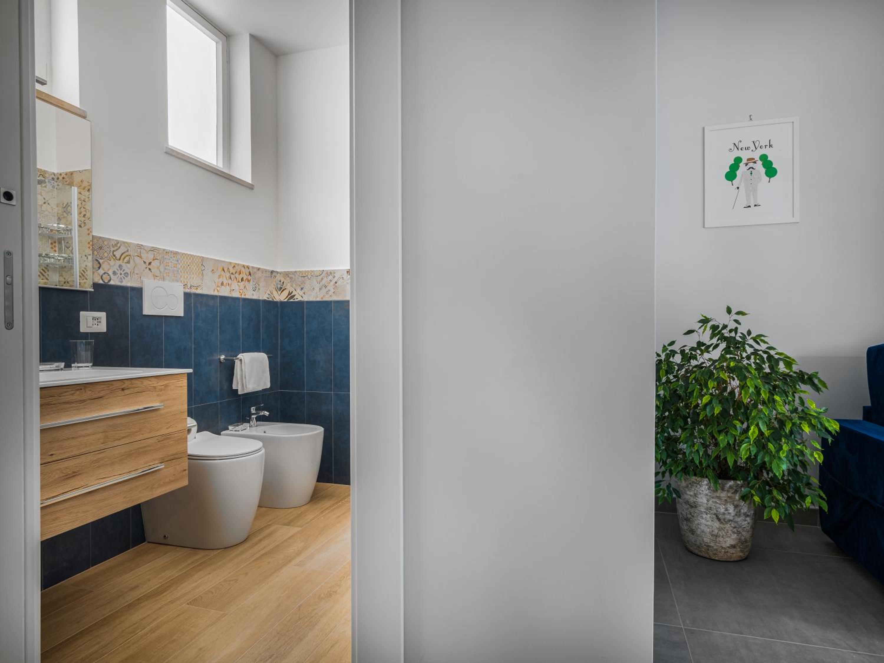 Azzurro Park Suite - De Vivo Realty Sorrento view 3