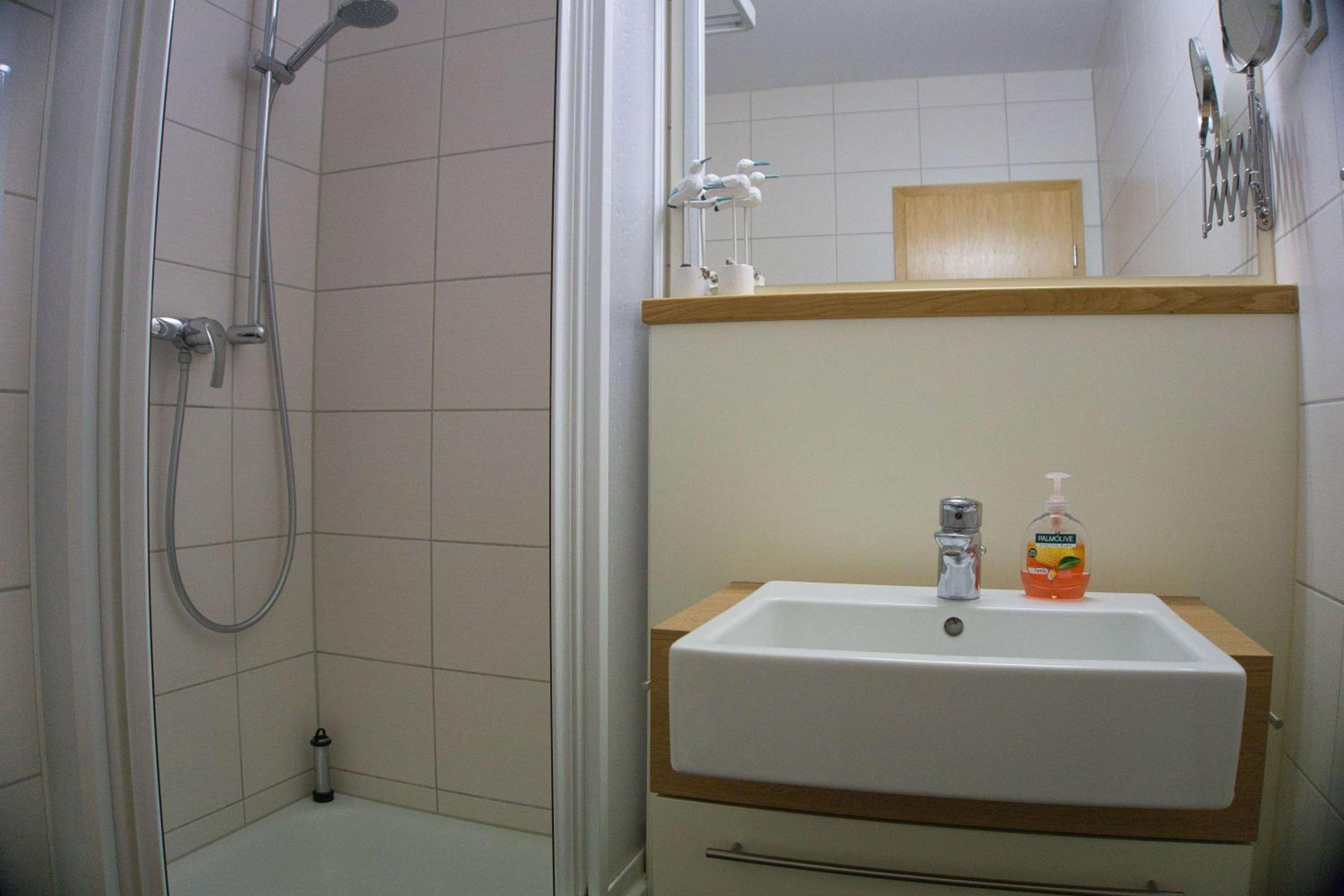 Haus Blick zur See Ferienwohnung 10 mit Sauna- und Schwimmbadnutzung im AHOI Sellin