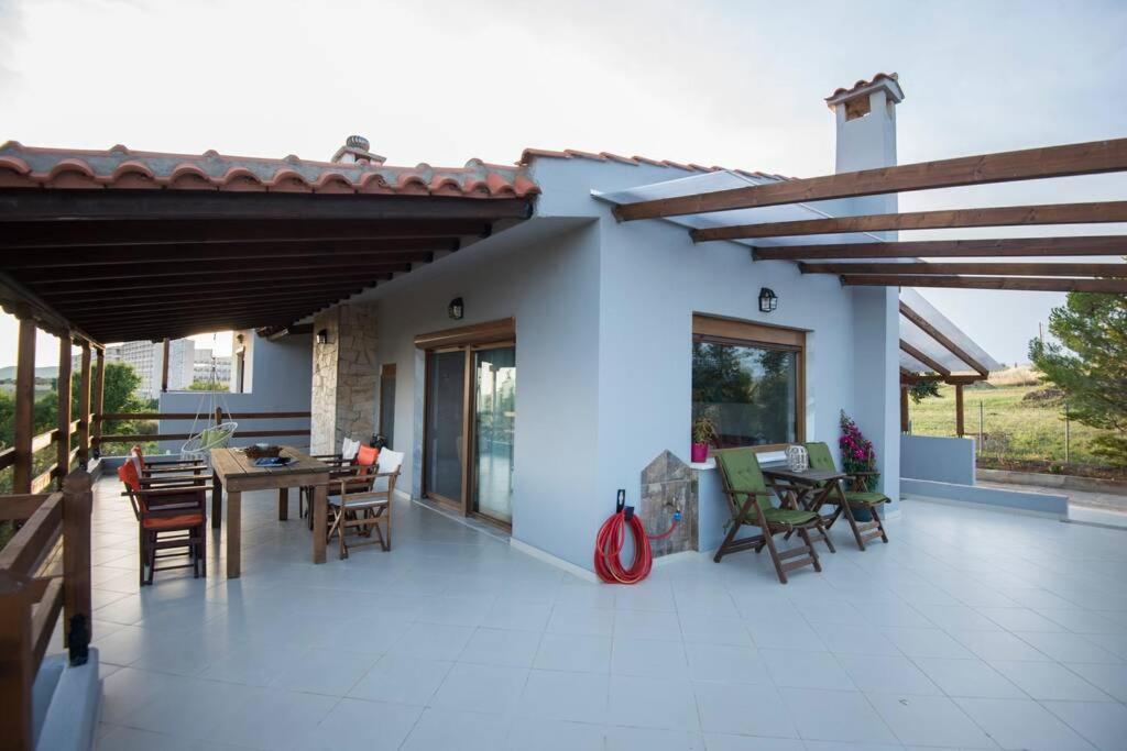AVLI - relaxing residence view 2