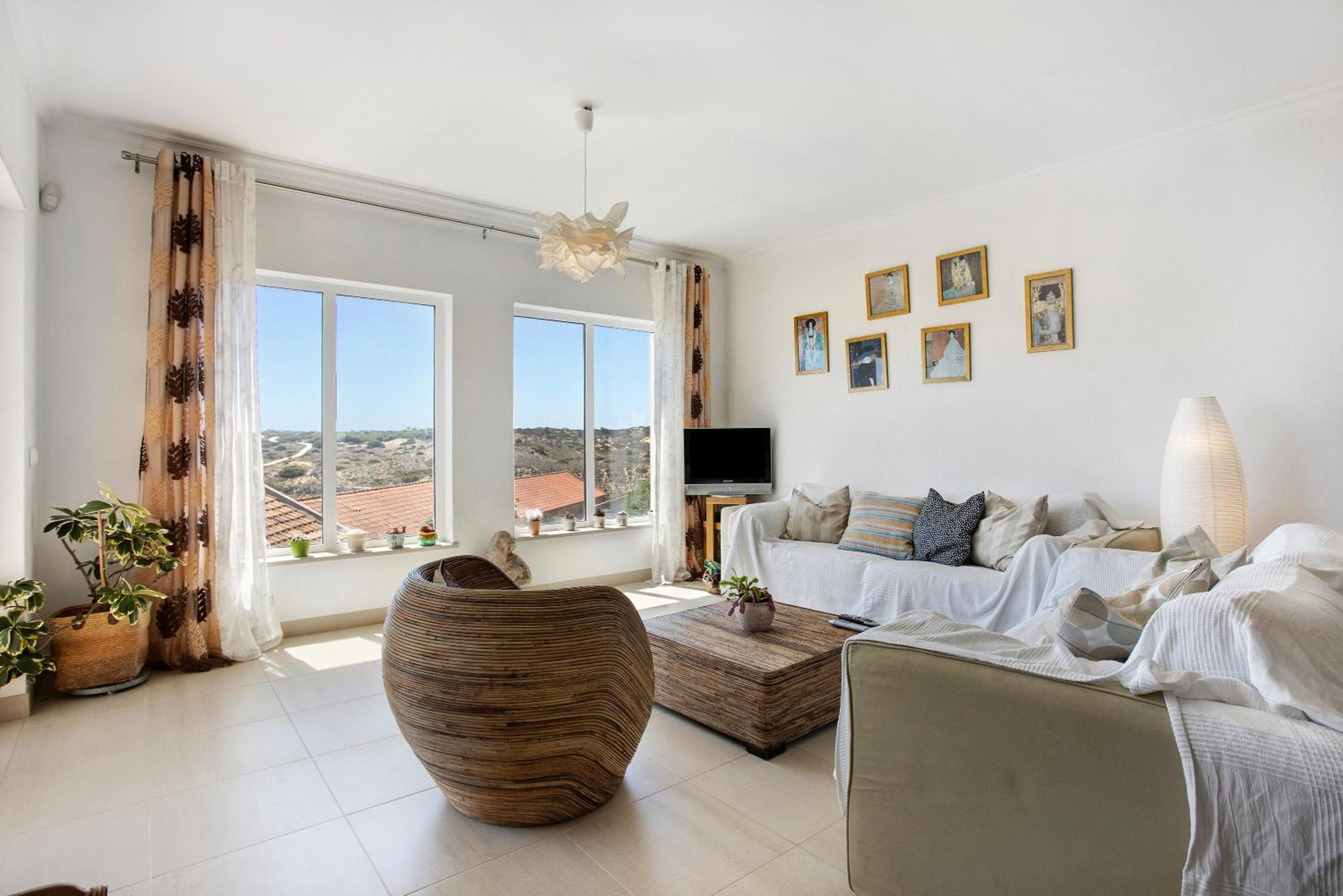 Villa Carrapateira view 2