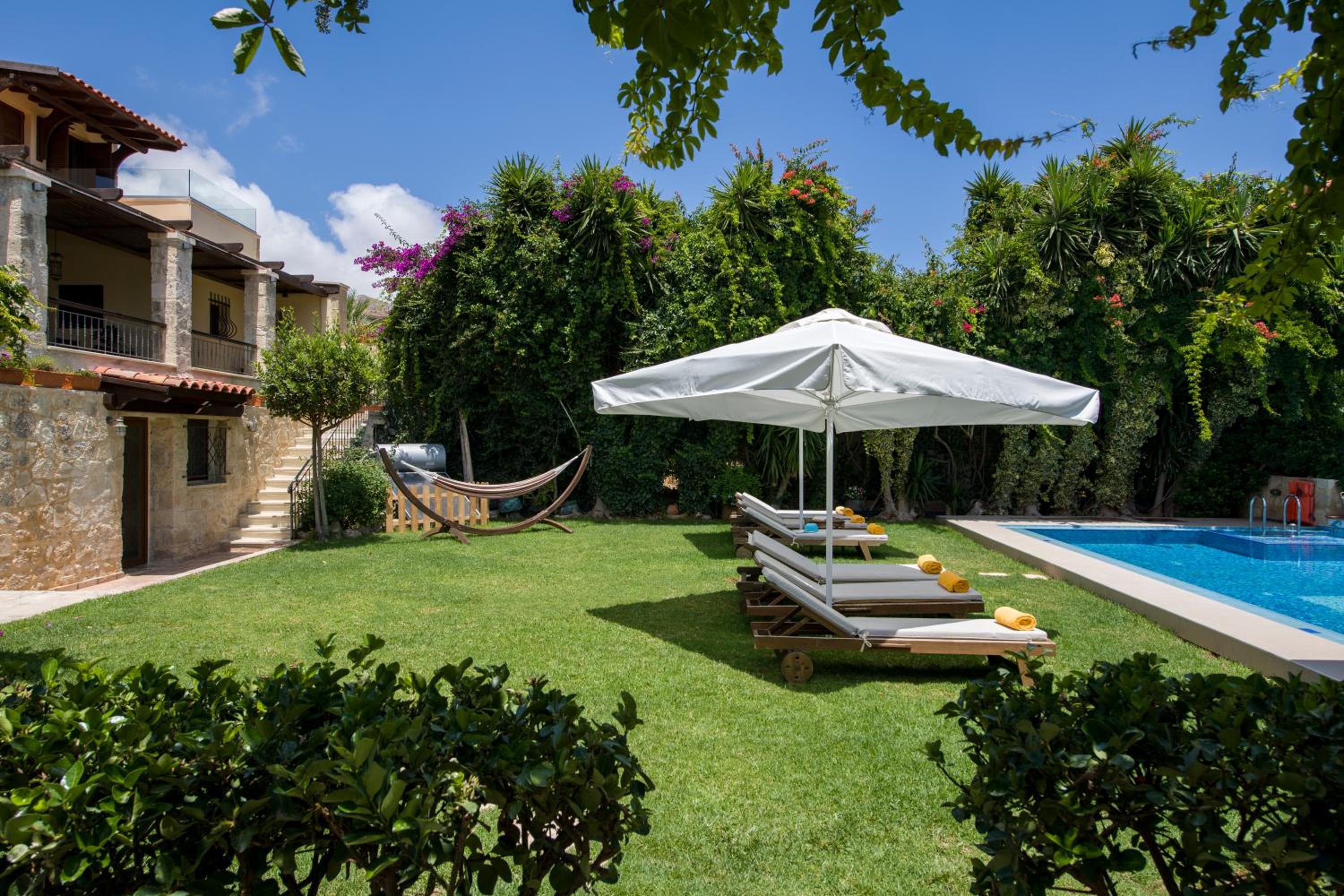 Villa Arhontariki