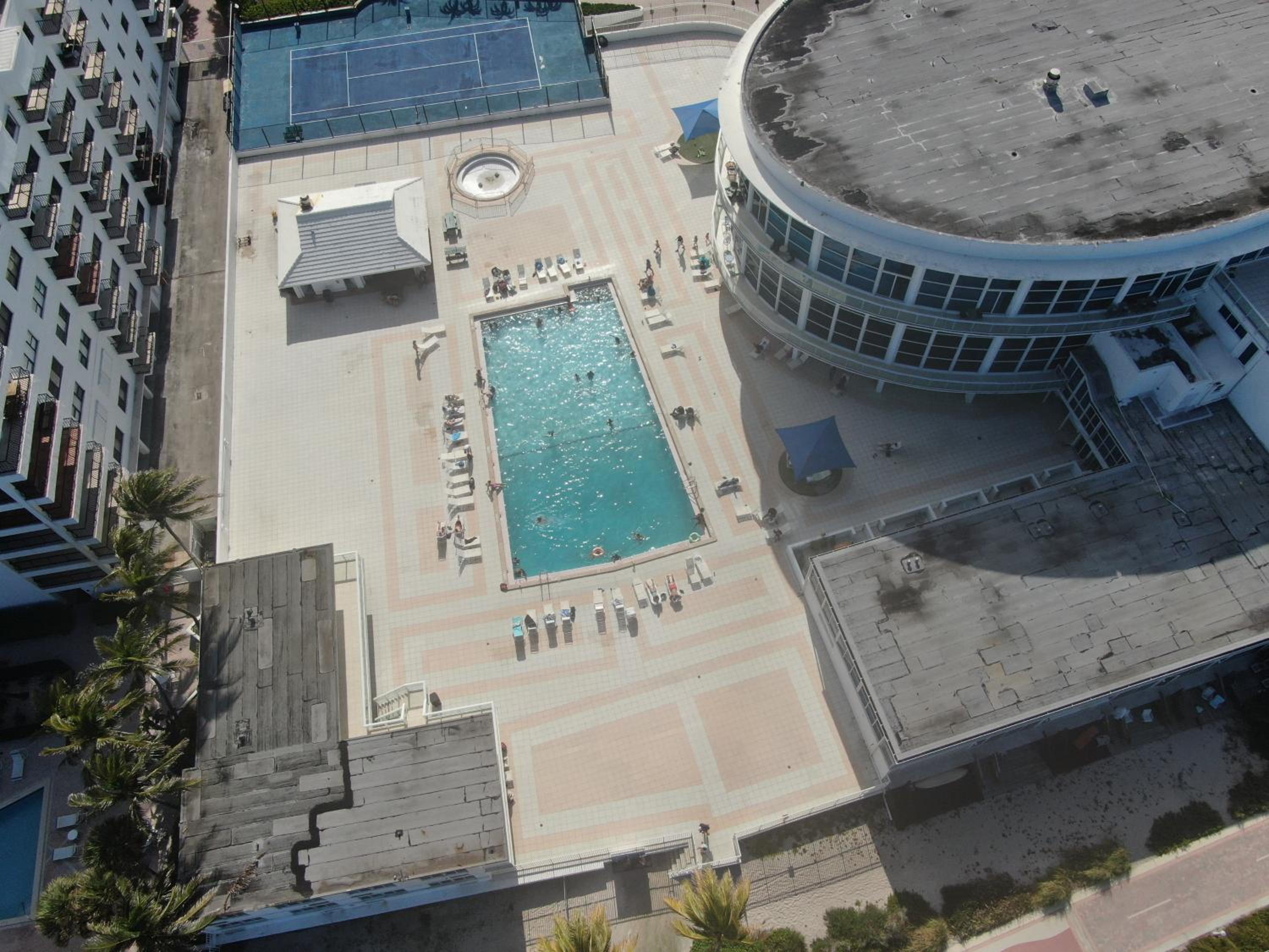 New Point Miami Beach Apartments