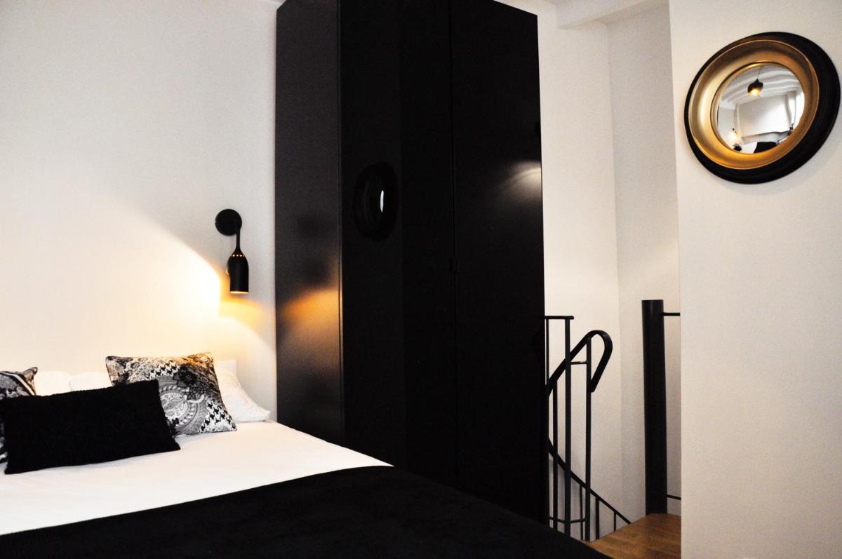 Duplex de charme au Coeur de Montmartre