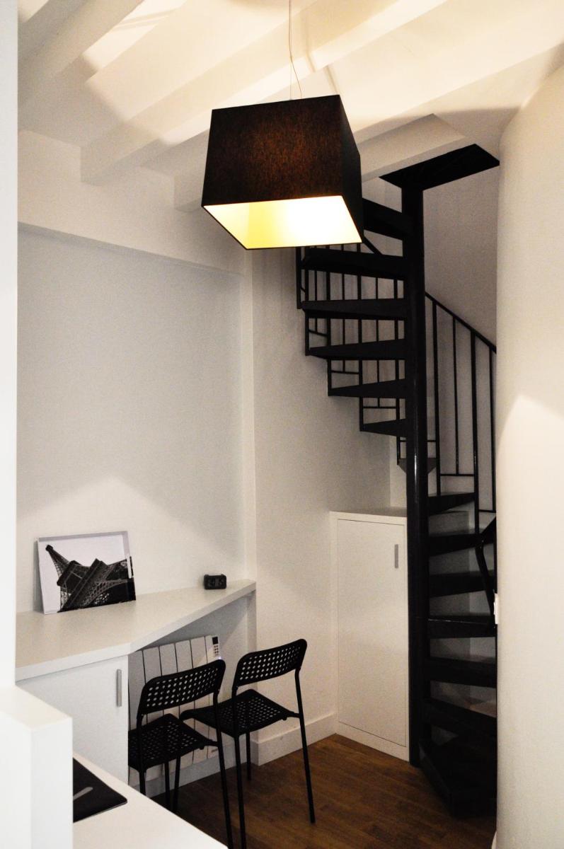 Duplex de charme au Coeur de Montmartre