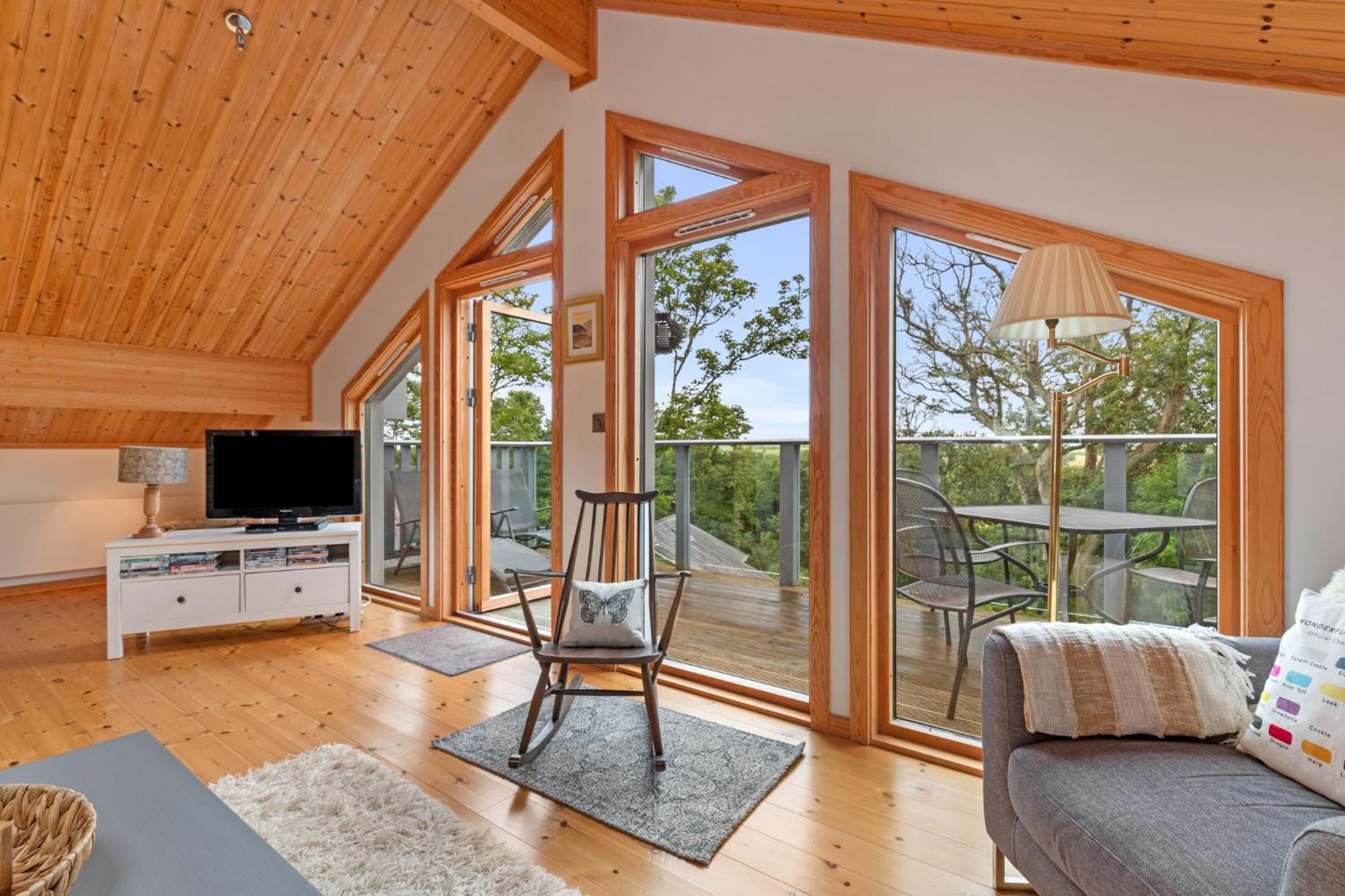 Lodge 5 Longbury - Luxury Lodge, Golf Course Views, Restaurant and Spa Facilites view 3