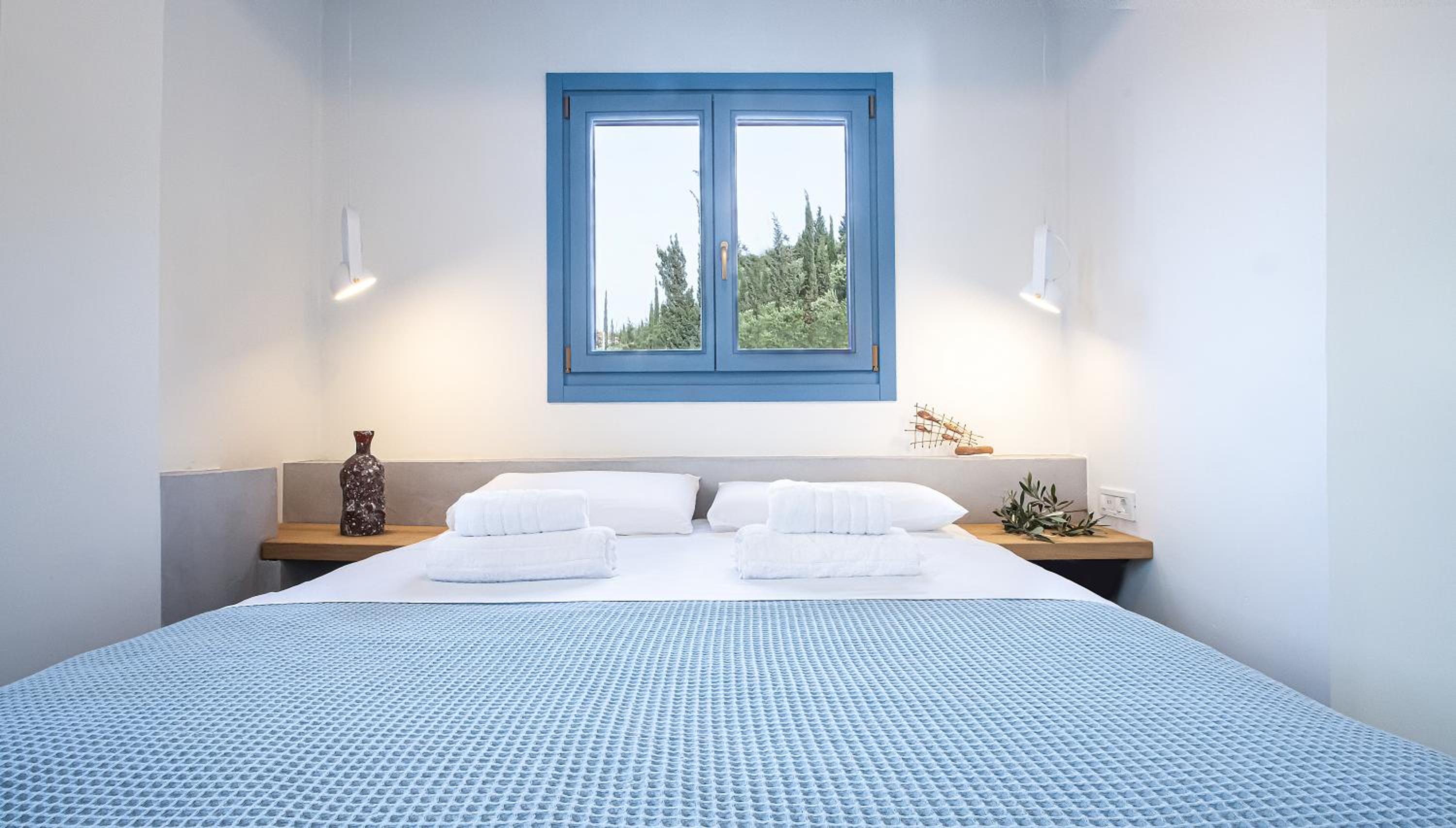 Akasha Suite III view 2