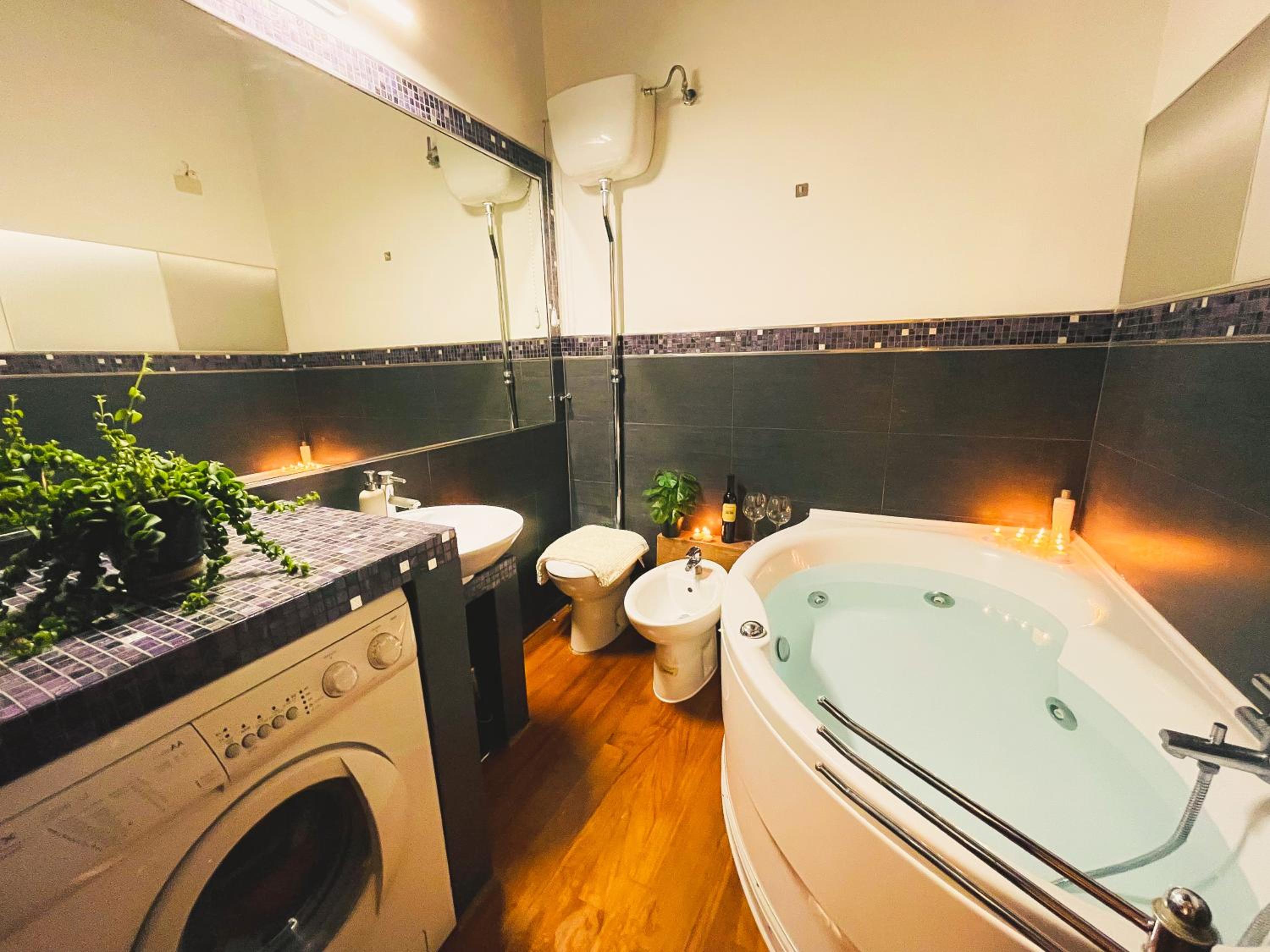 Trevi Fountain Luxury Guest House