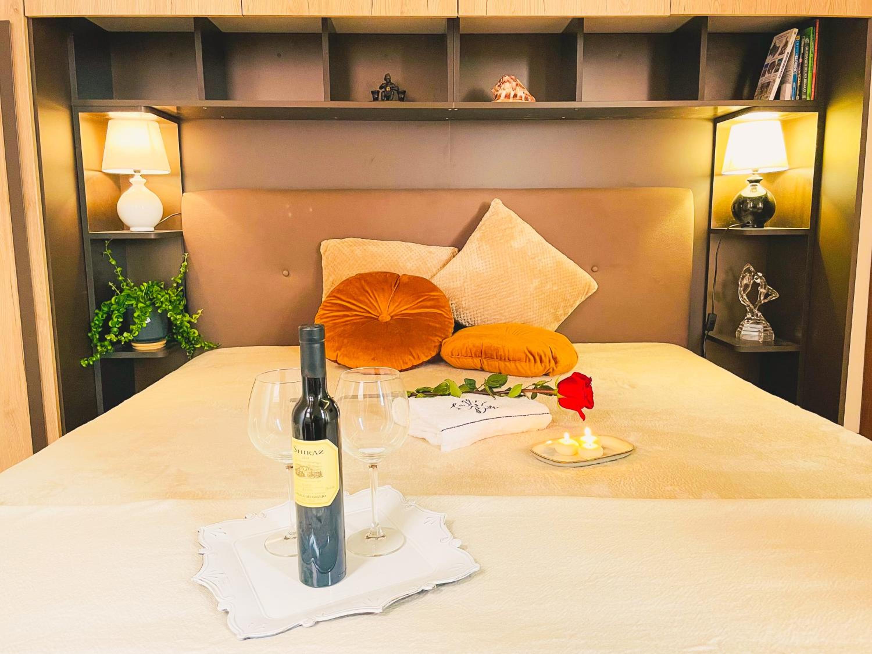 Trevi Fountain Luxury Guest House