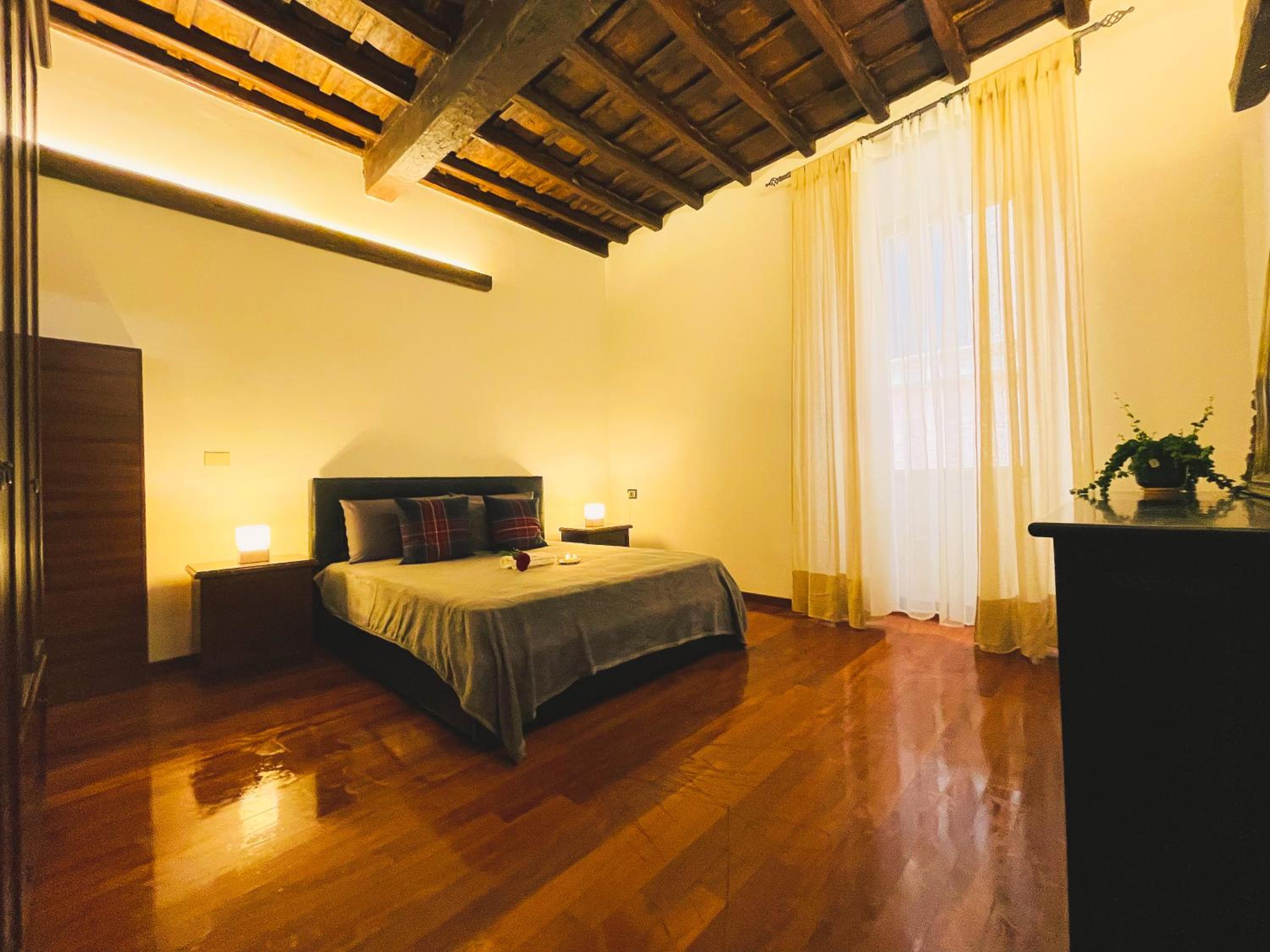 Trevi Fountain Luxury Guest House