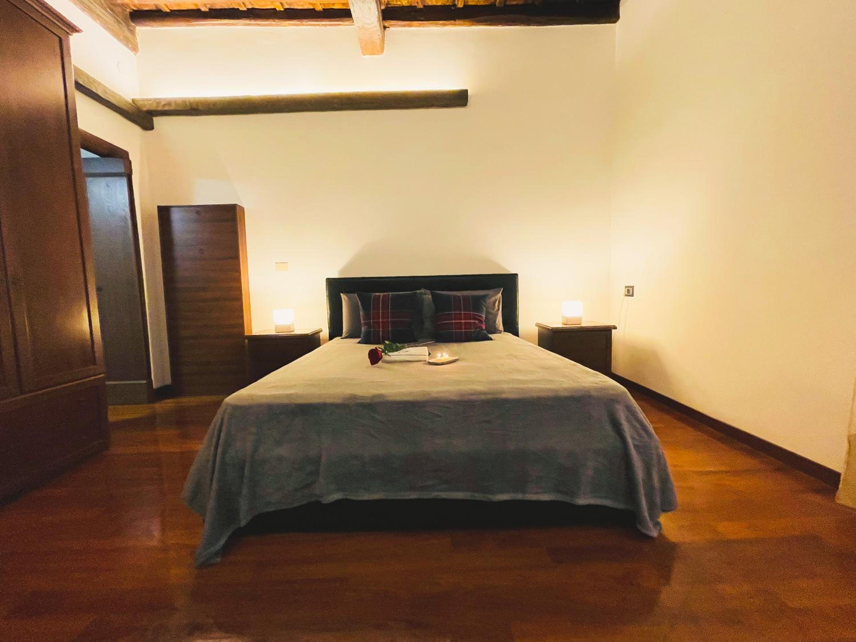 Trevi Fountain Luxury Guest House