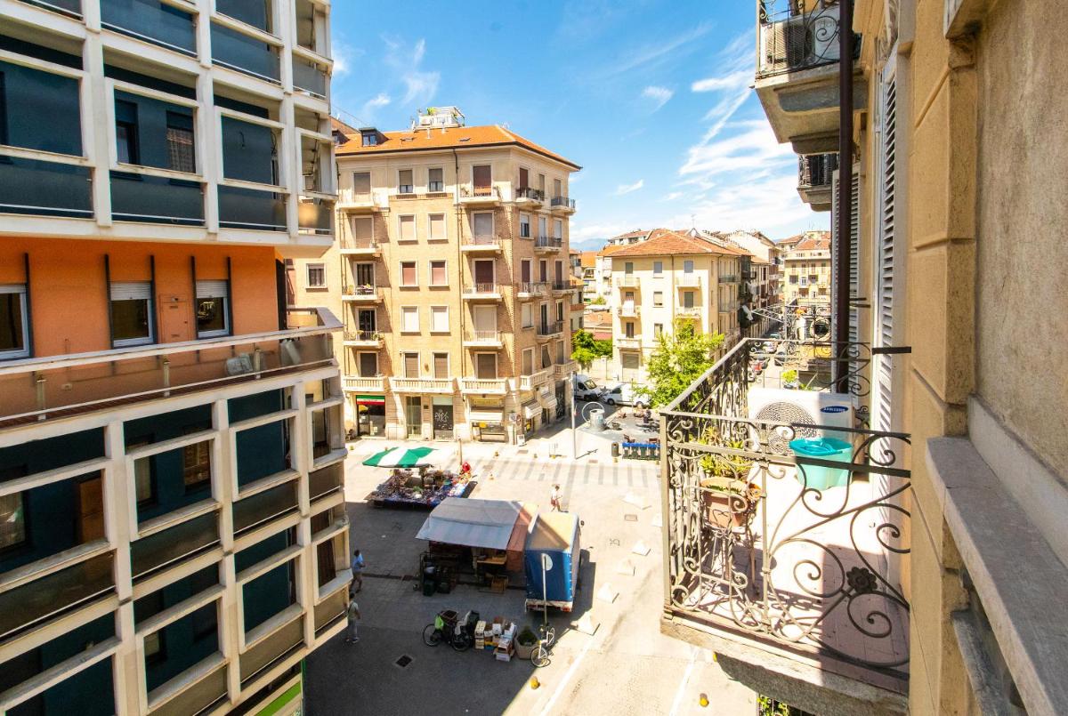 Borgo San Paolo Stylish Apt with Jacuzzi photo 5