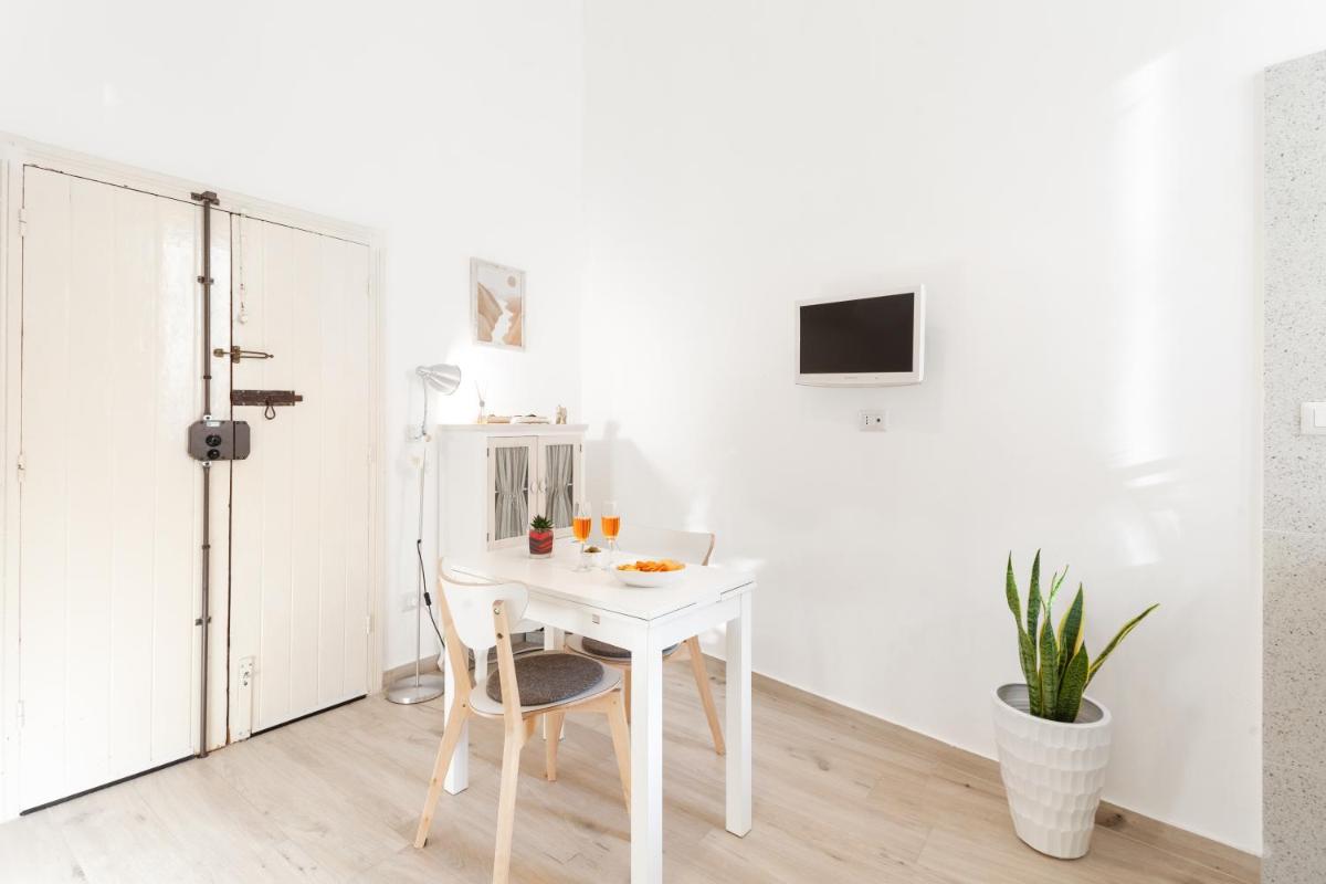 Maison San Michele Lovely Apartment view 5