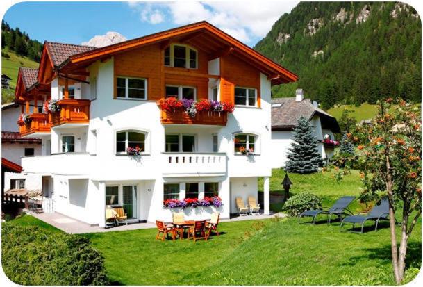 Apartments Antines view 3