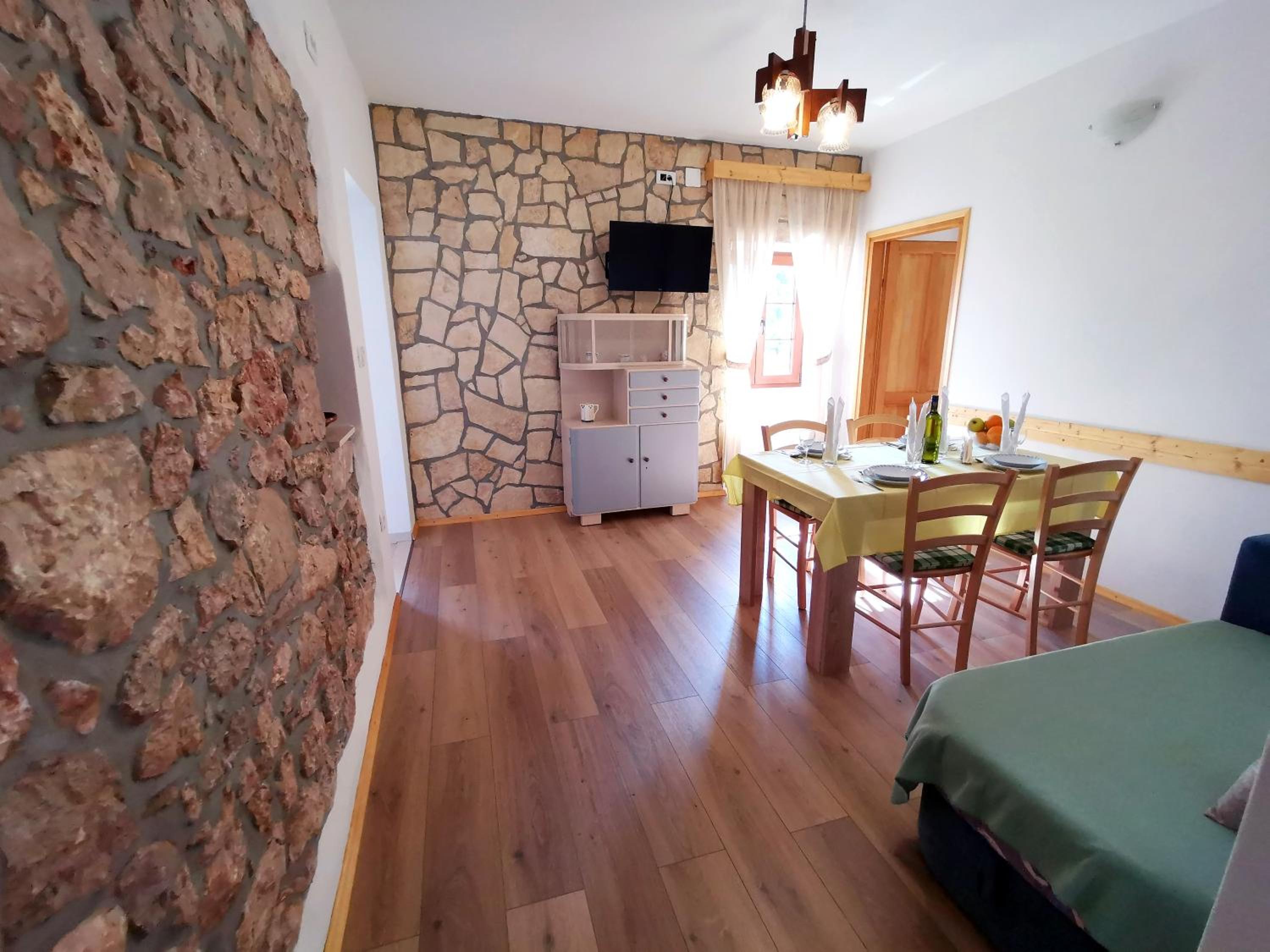 Villa Mira Garica by El-Pi Tours view 4