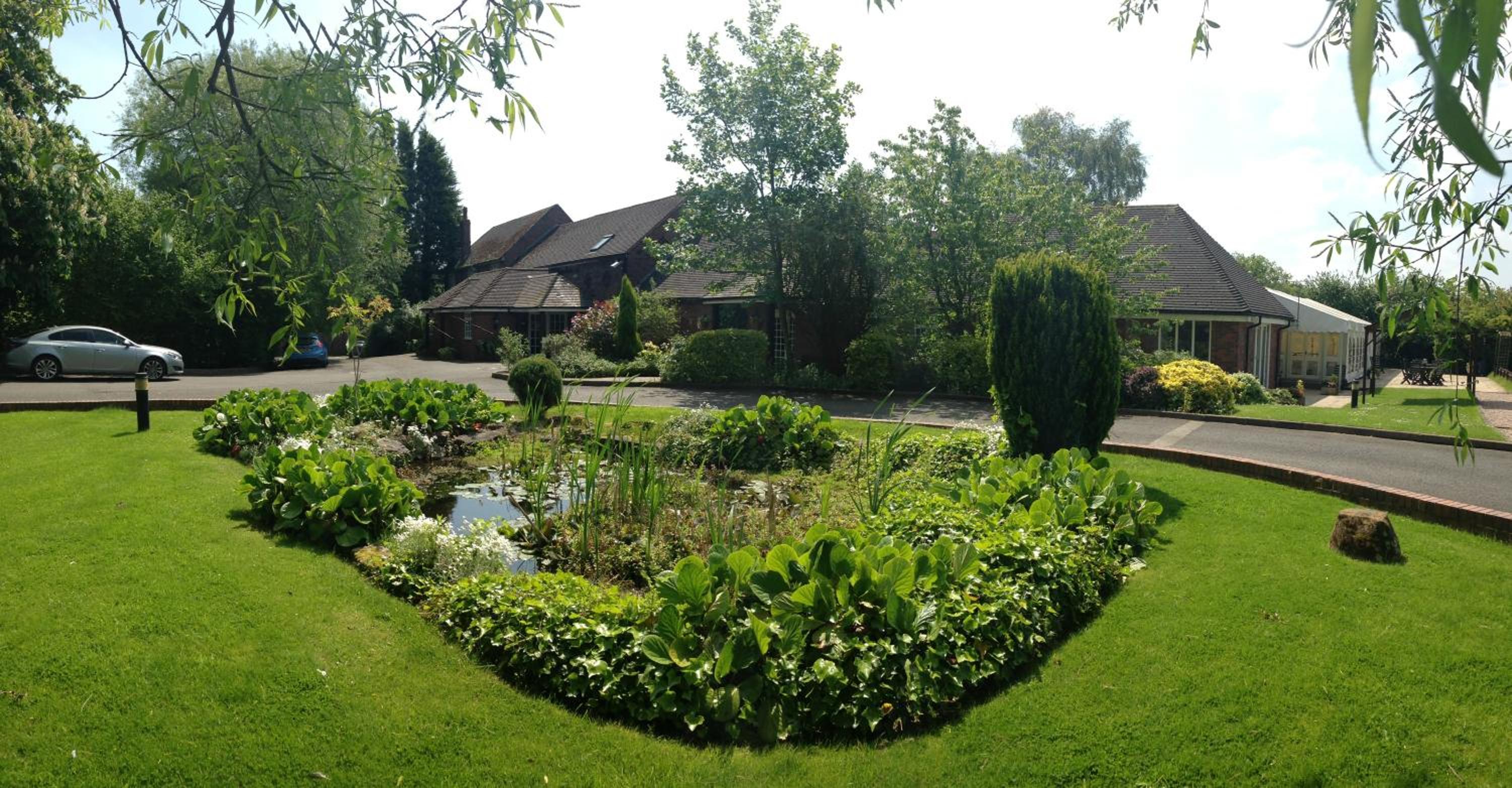 Sutton Coldfield Vacations - Brook Marston Farm Hotel - Property Image 1