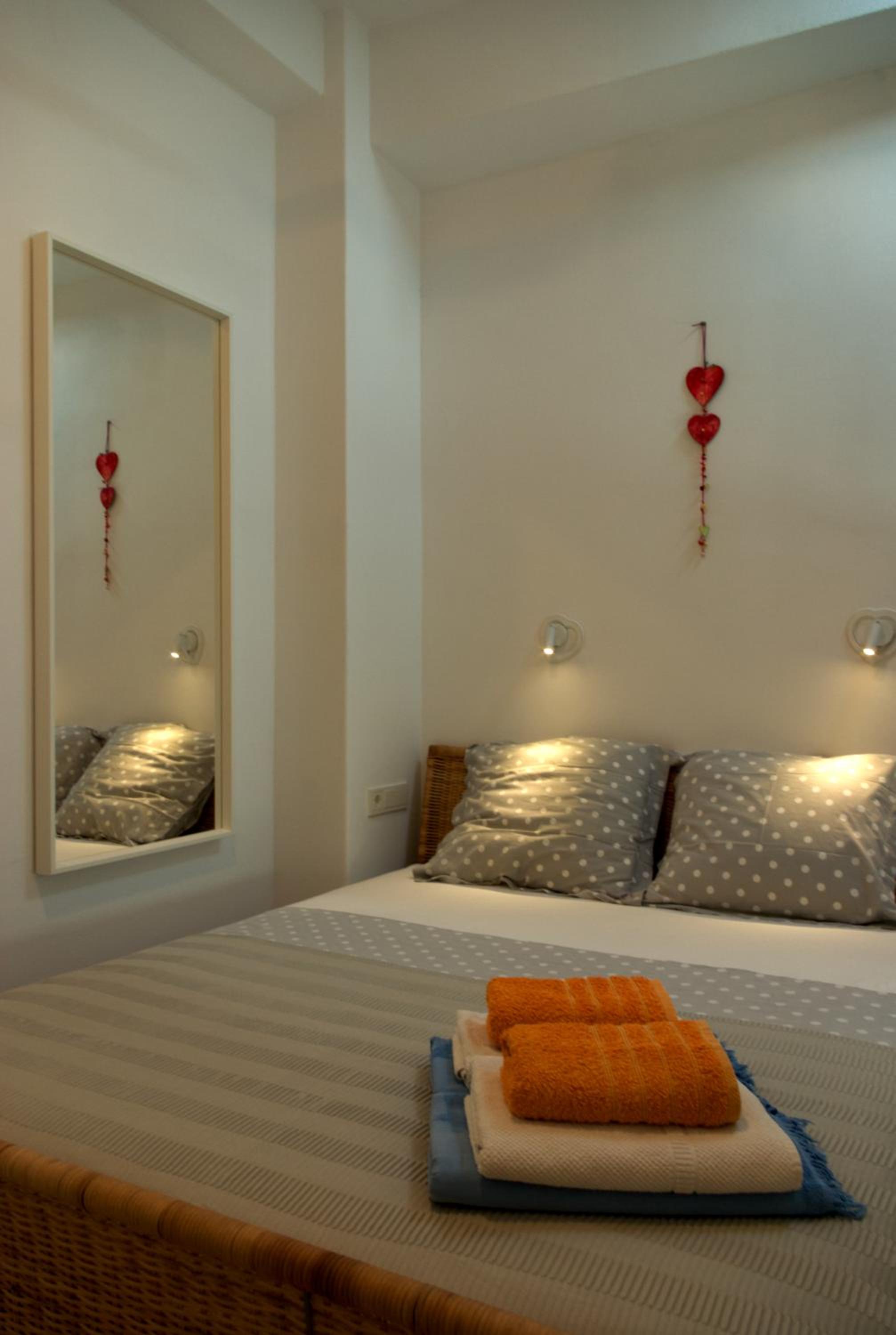 White cycladic town house with sea vew