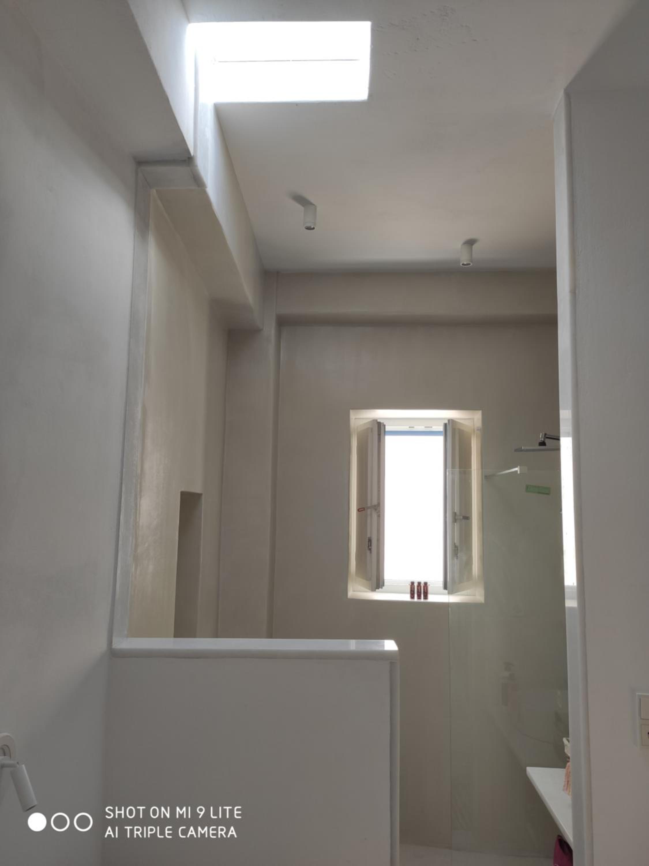 White cycladic town house with sea vew