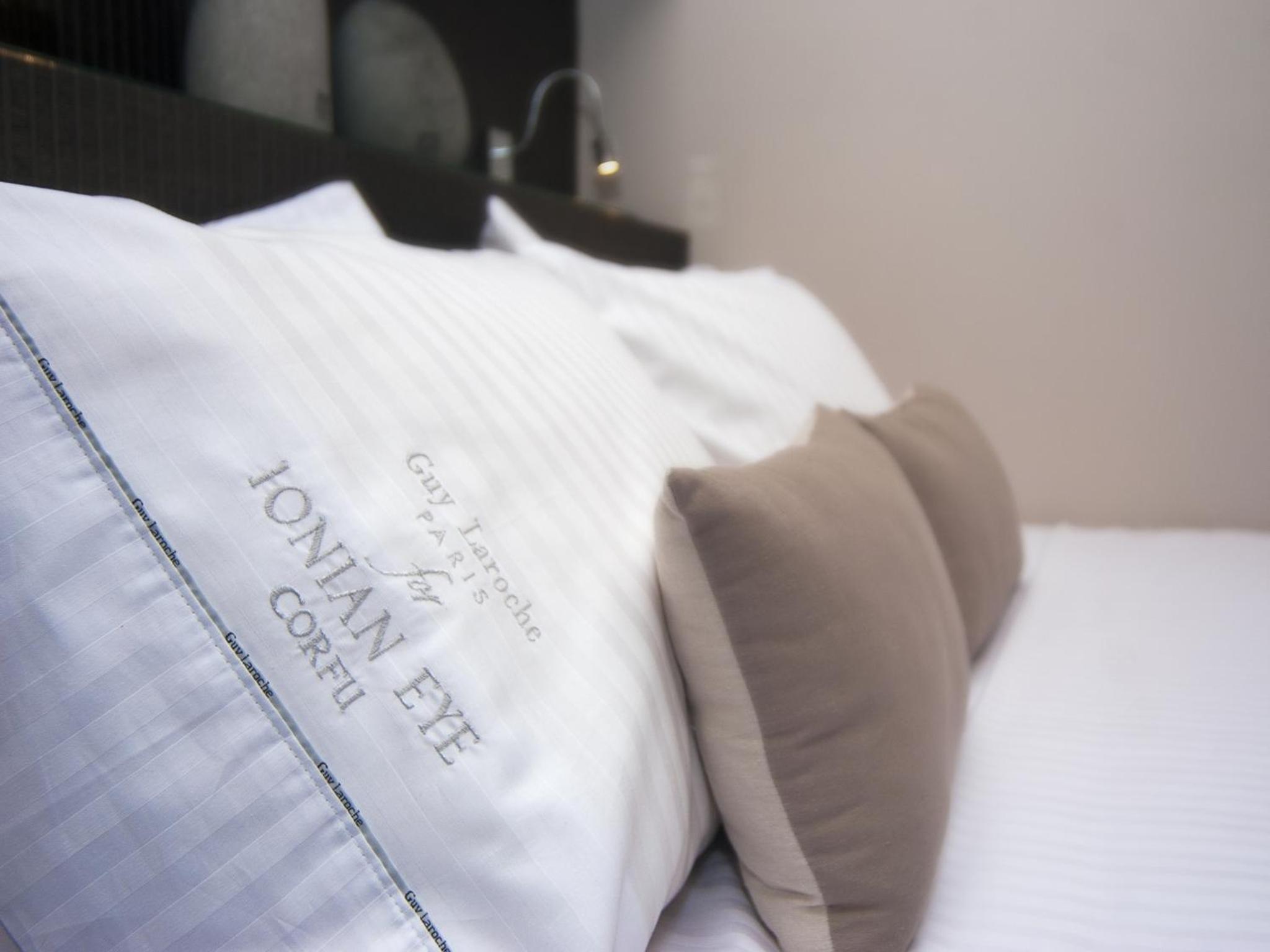 Ionian Eye Design Studios & Spa