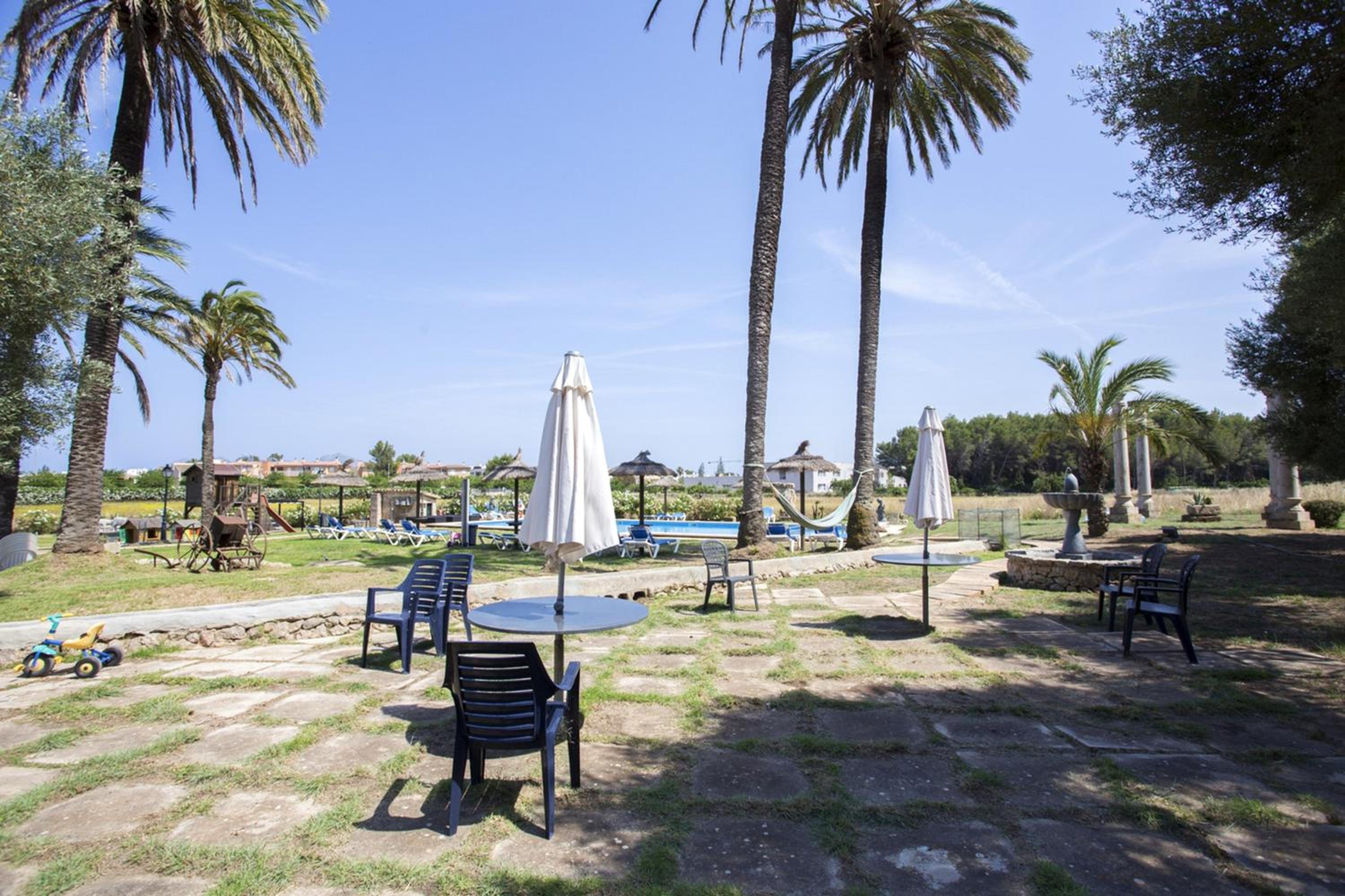 Spacious apartment in Pollenca with mountain view
