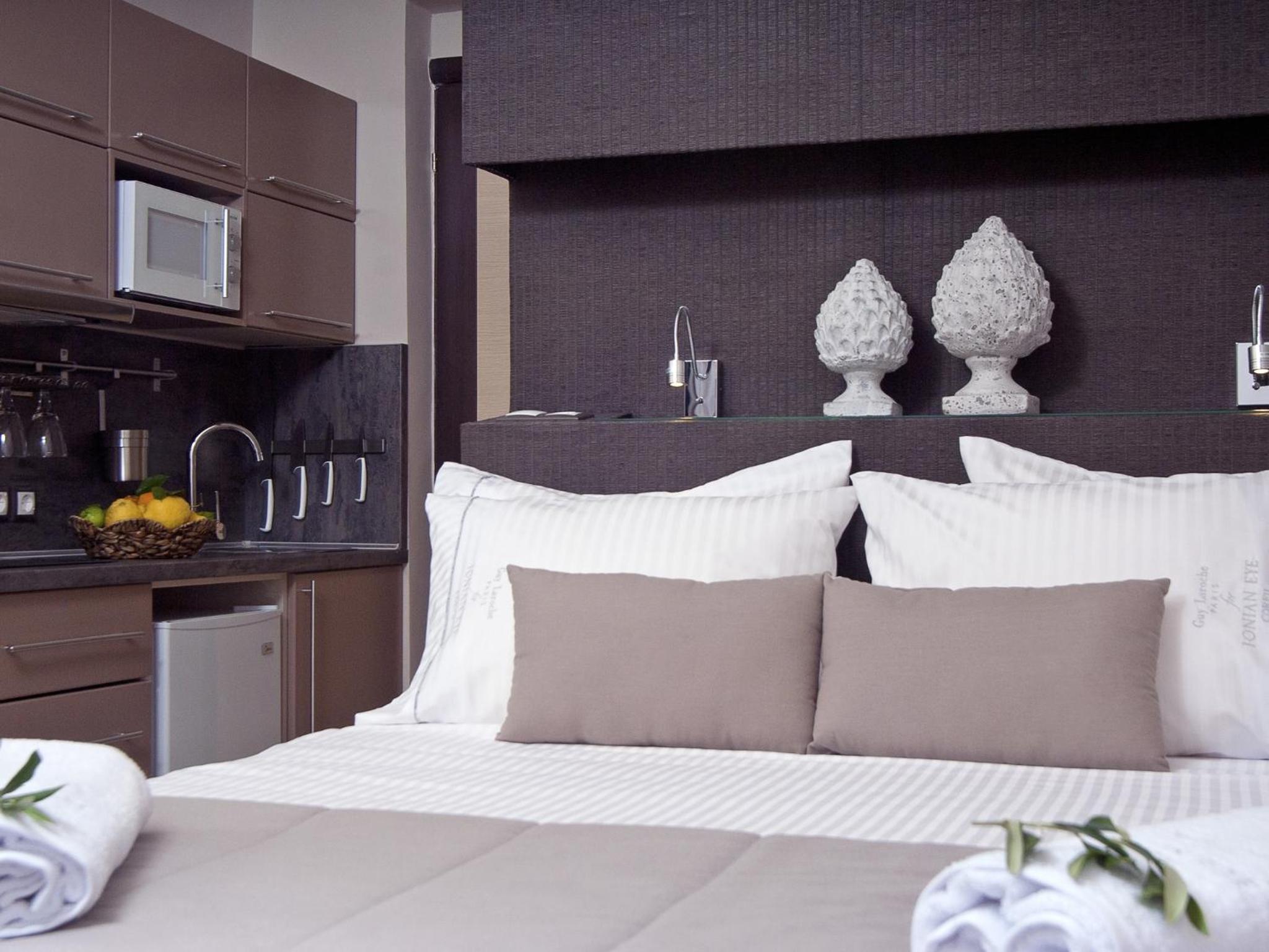 Ionian Eye Design Studios & Spa
