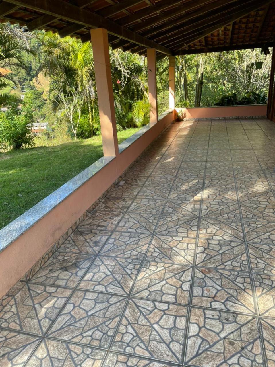 Casa de Campo com piscina e churrasqueira a 10min do Centro Domingos Martins