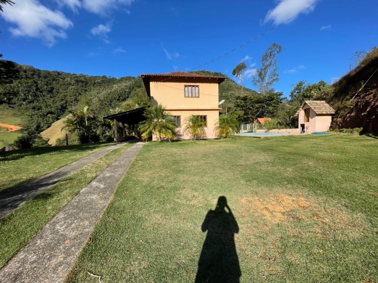 Casa de Campo com piscina e churrasqueira a 10min do Centro Domingos Martins