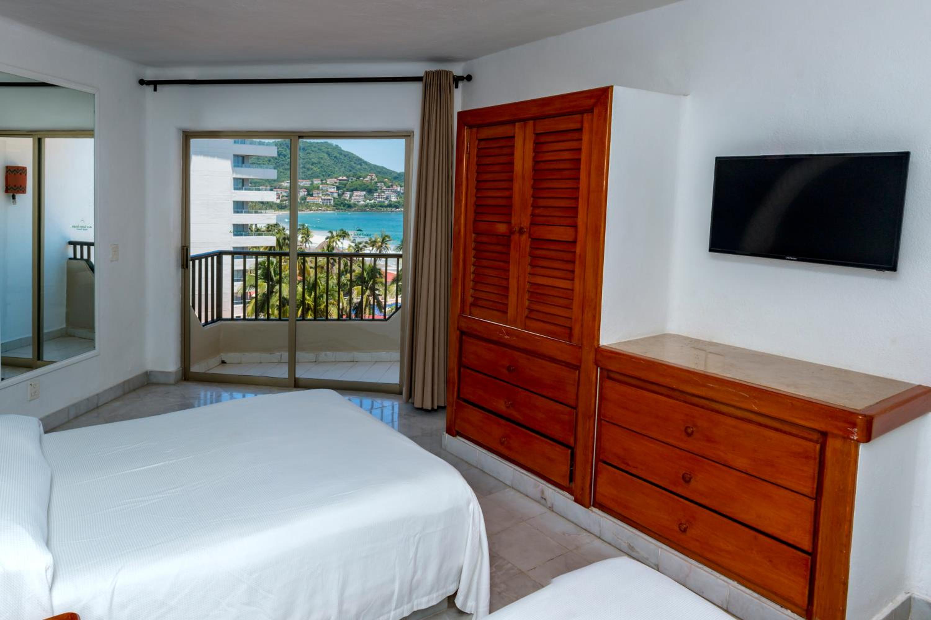 Aca Suites Ixtapa