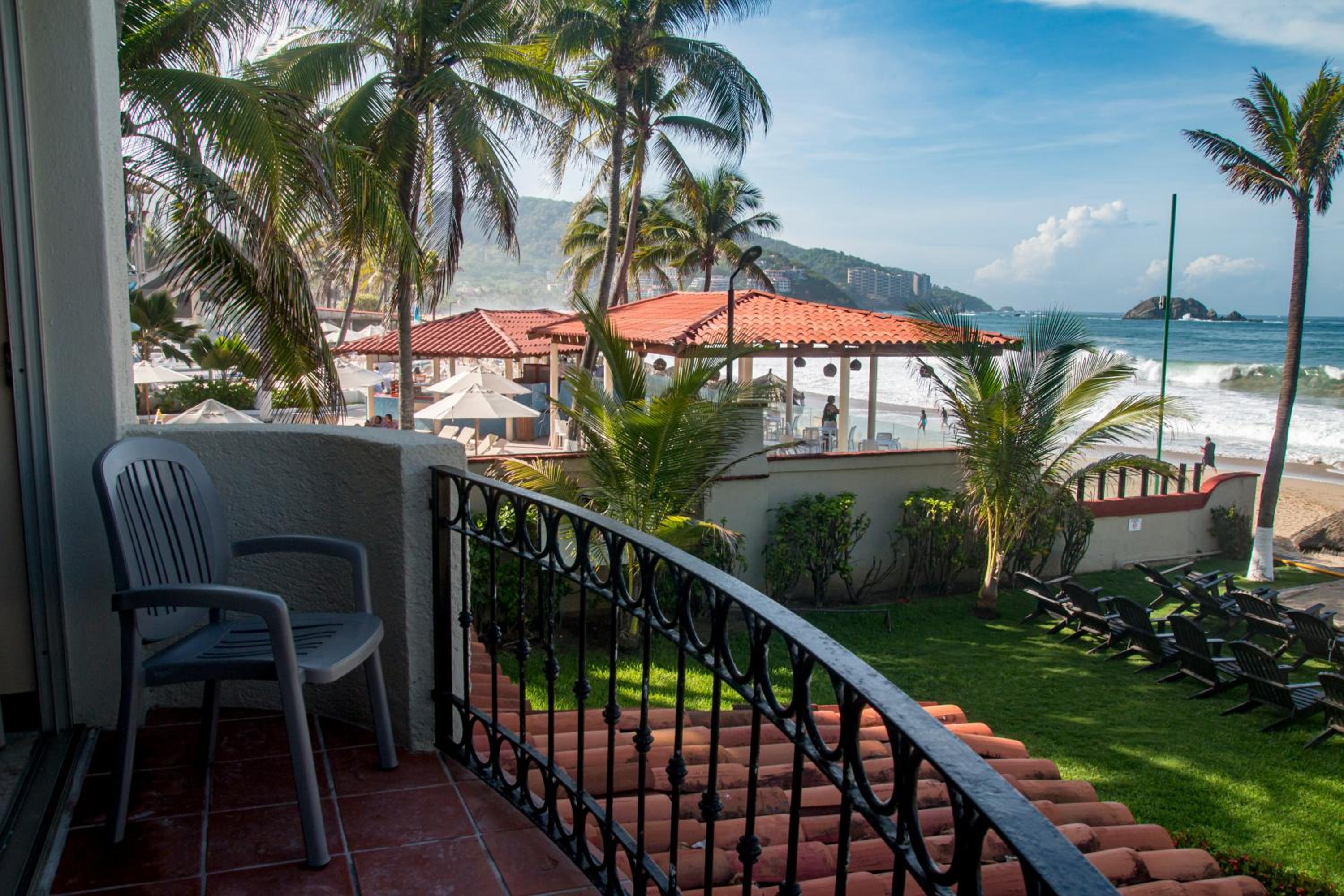 Aca Suites Ixtapa