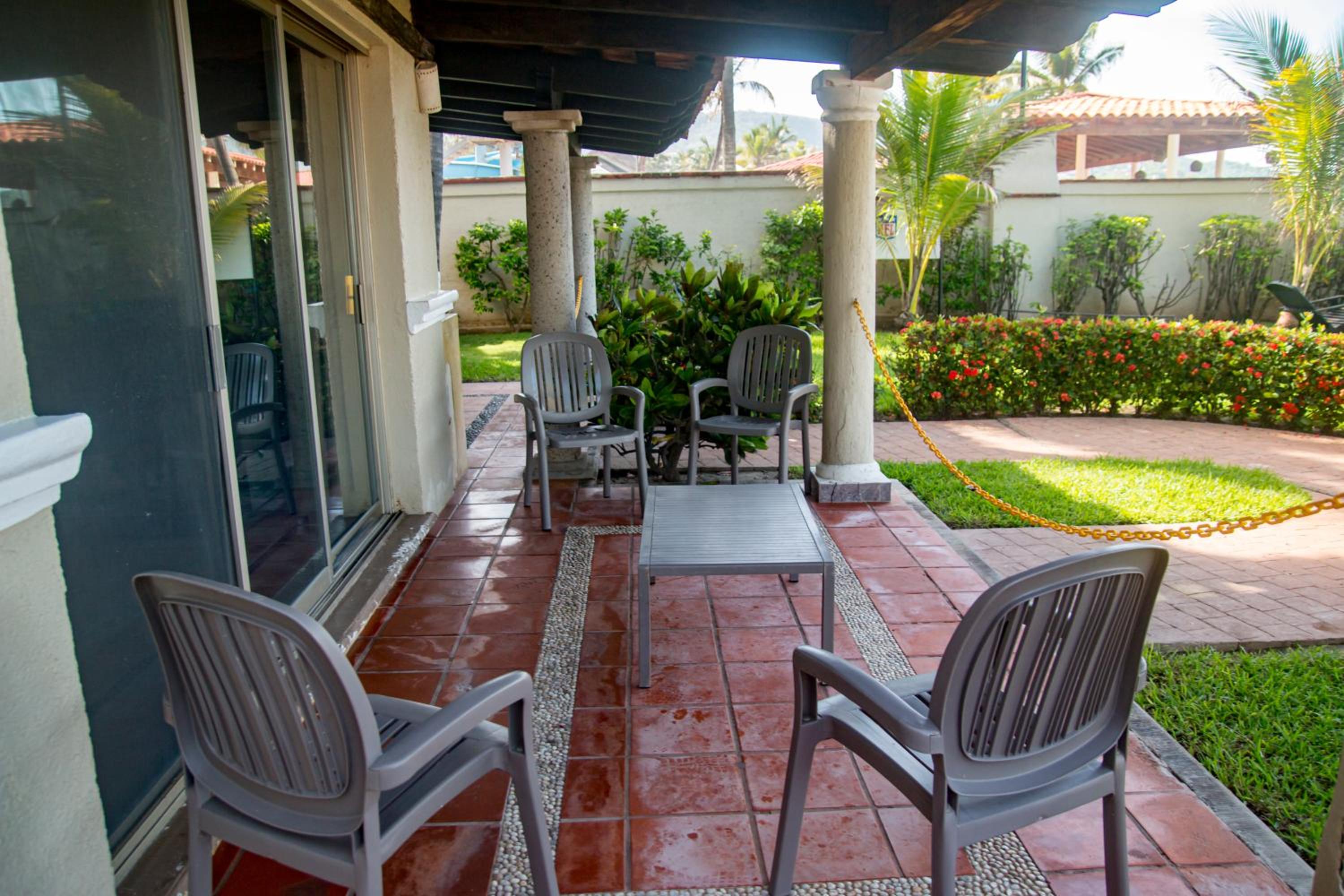 Aca Suites Ixtapa