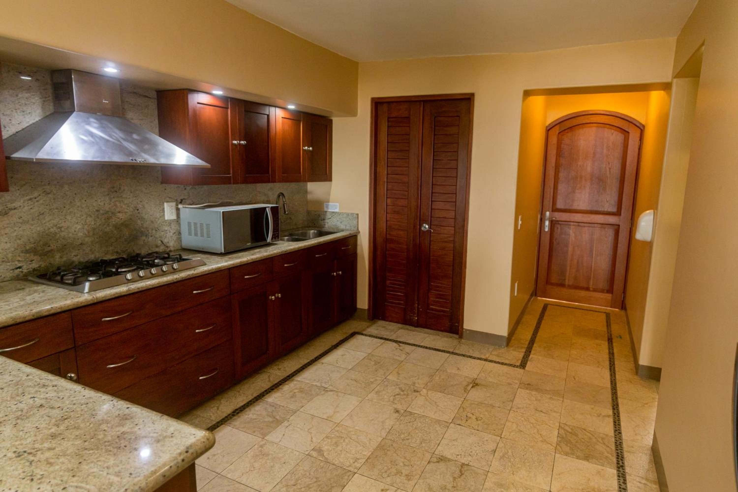 Aca Suites Ixtapa