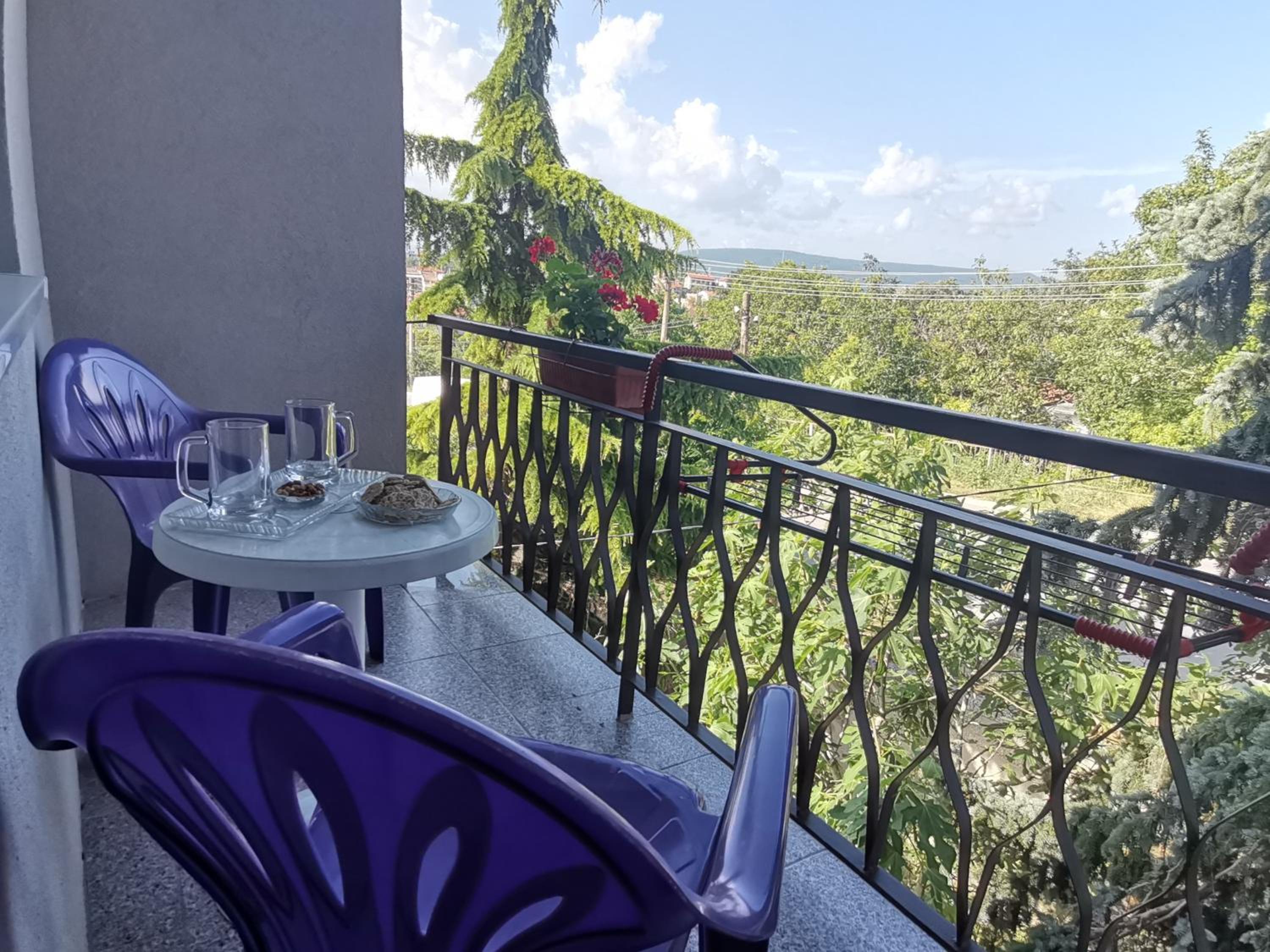 Guest House 51