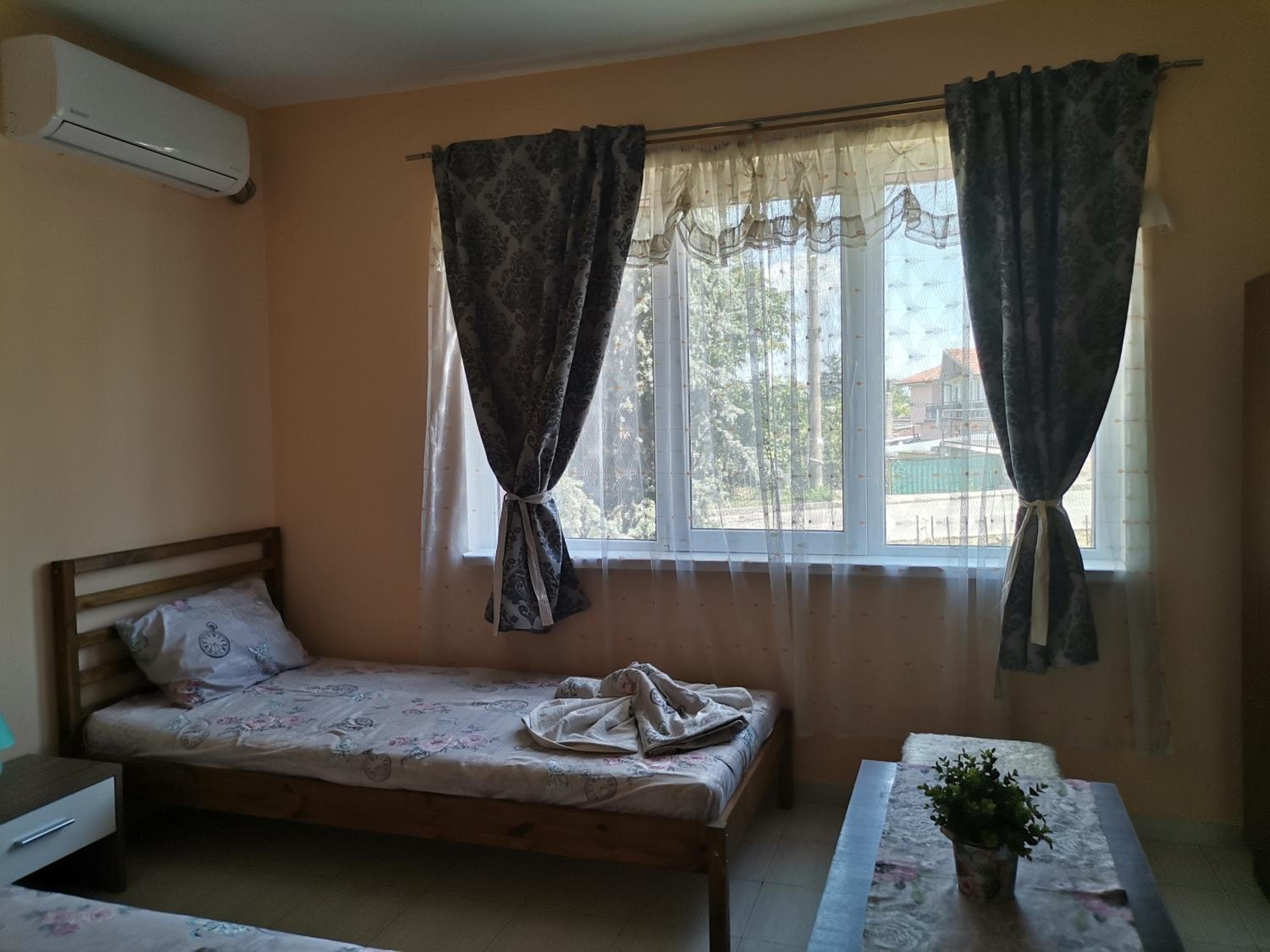Guest House 51