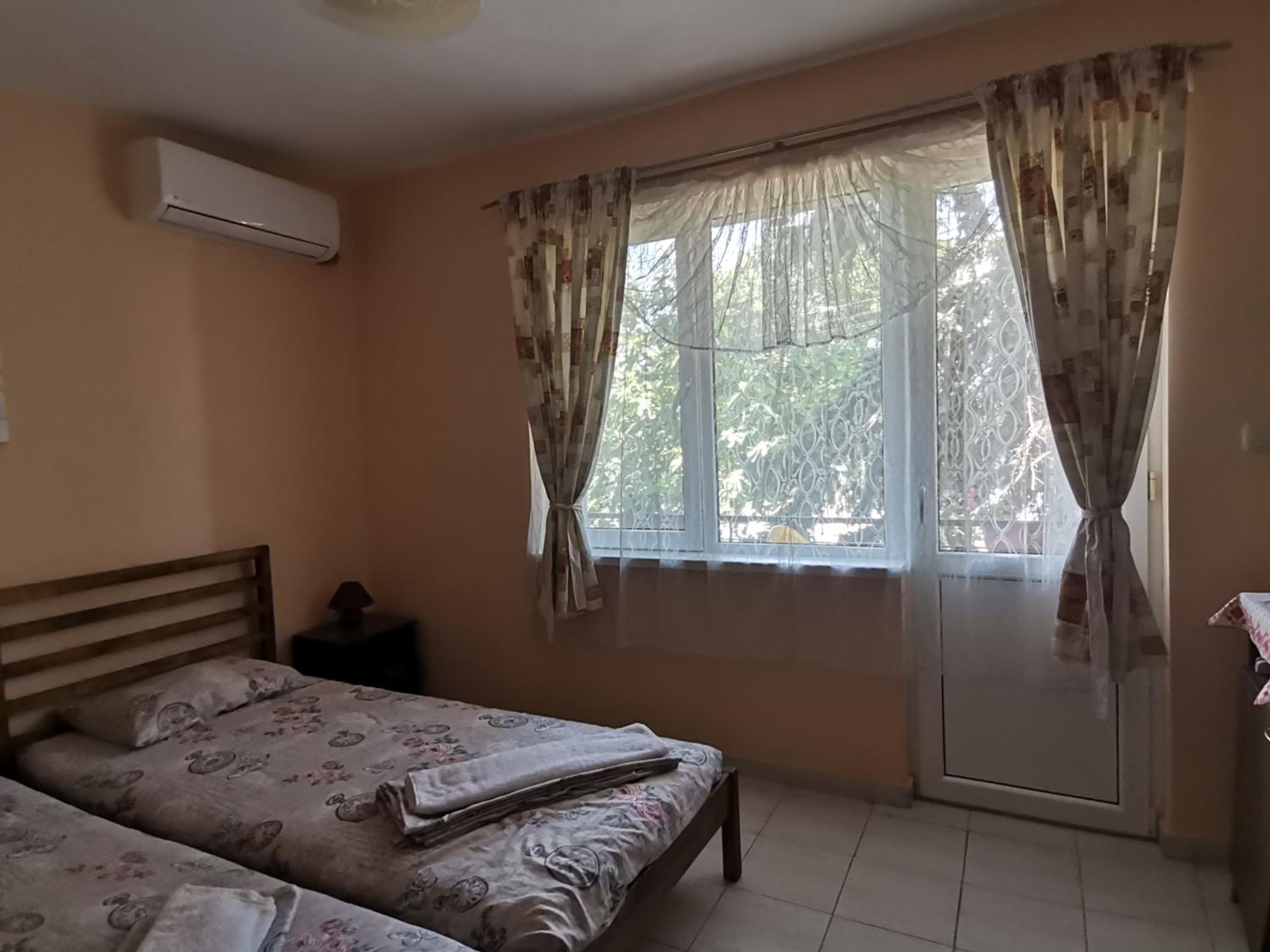 Guest House 51