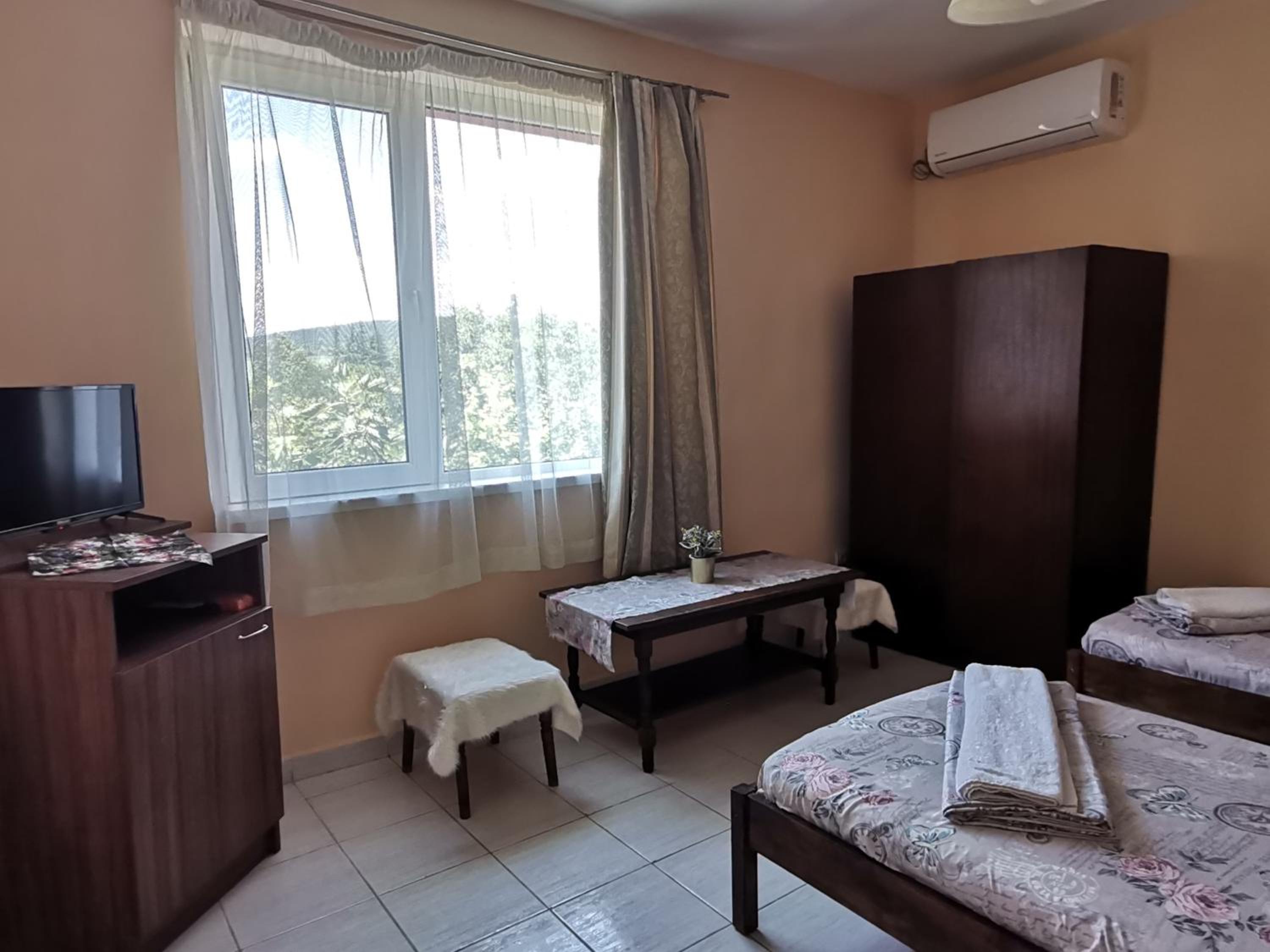 Guest House 51