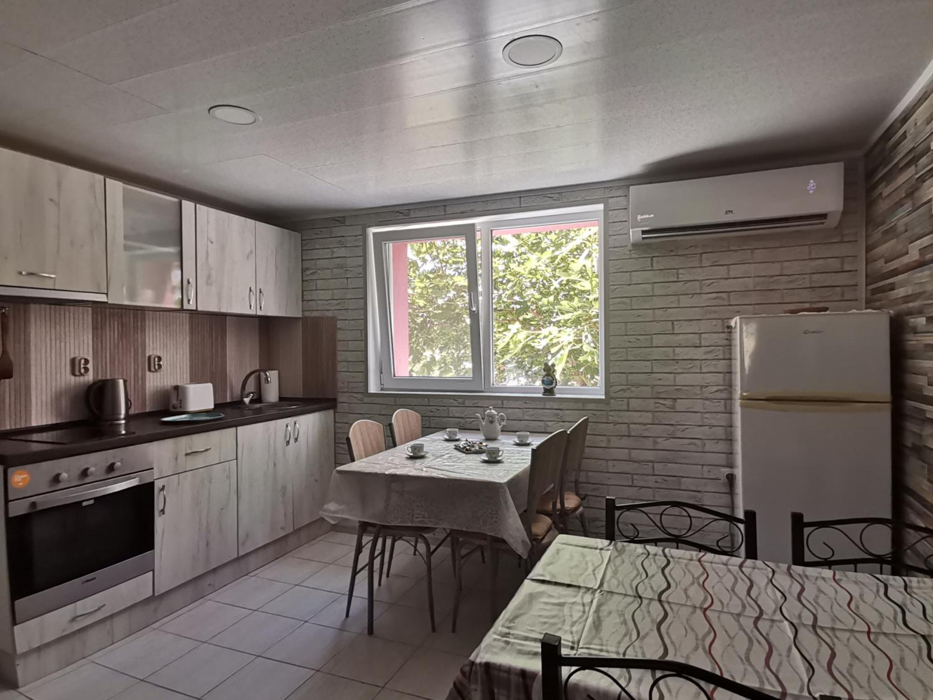 Guest House 51