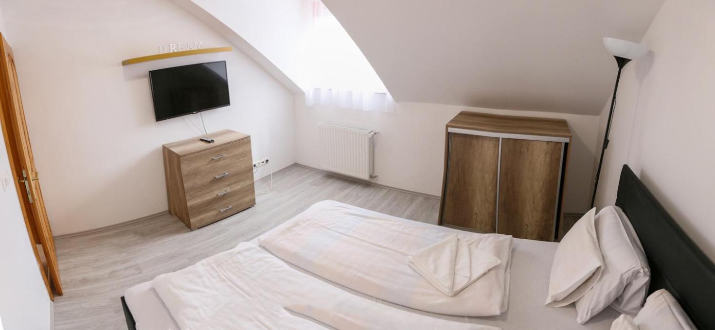 Família Apartmanház