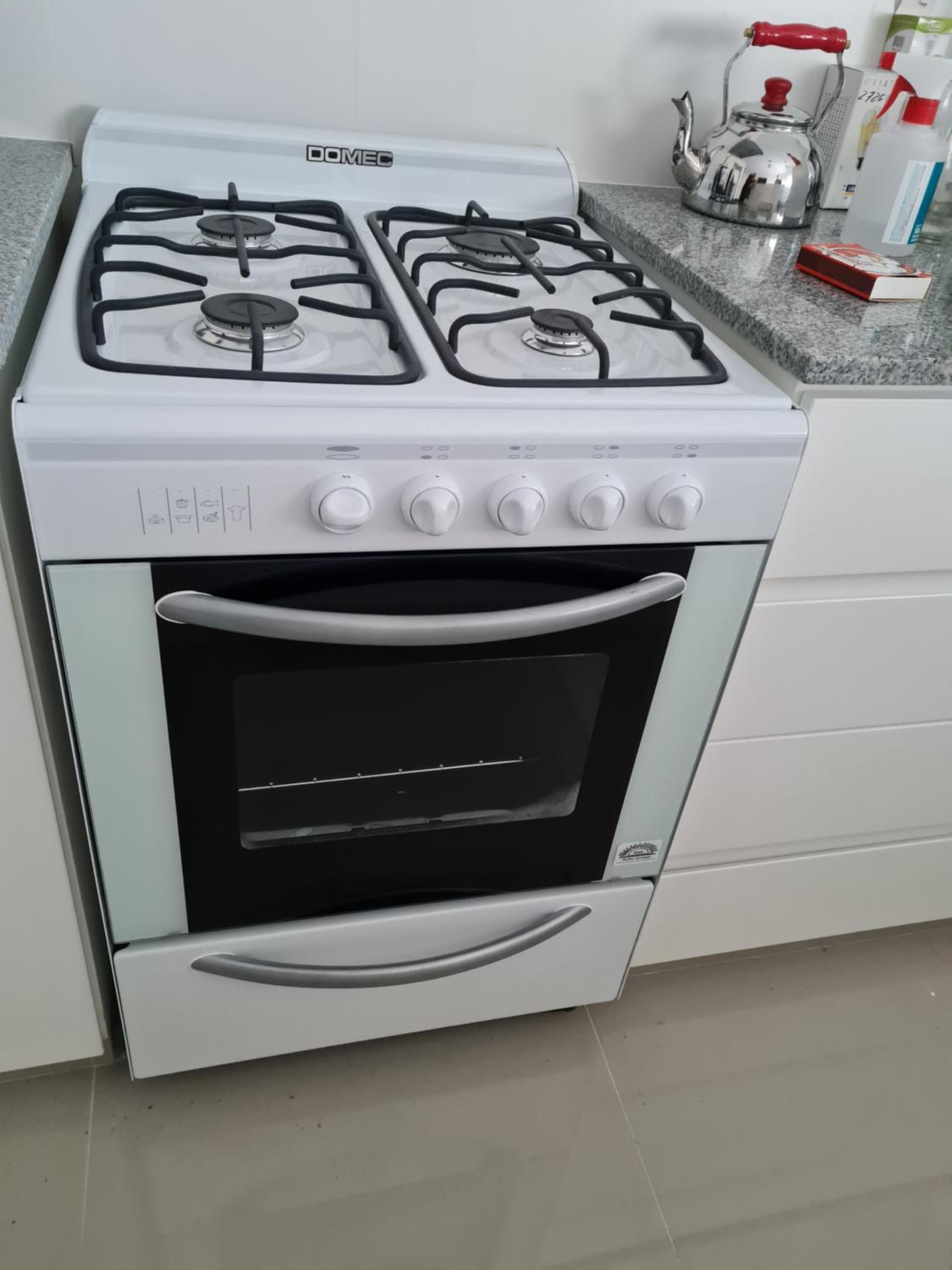 Confort Platense departamento con cochera