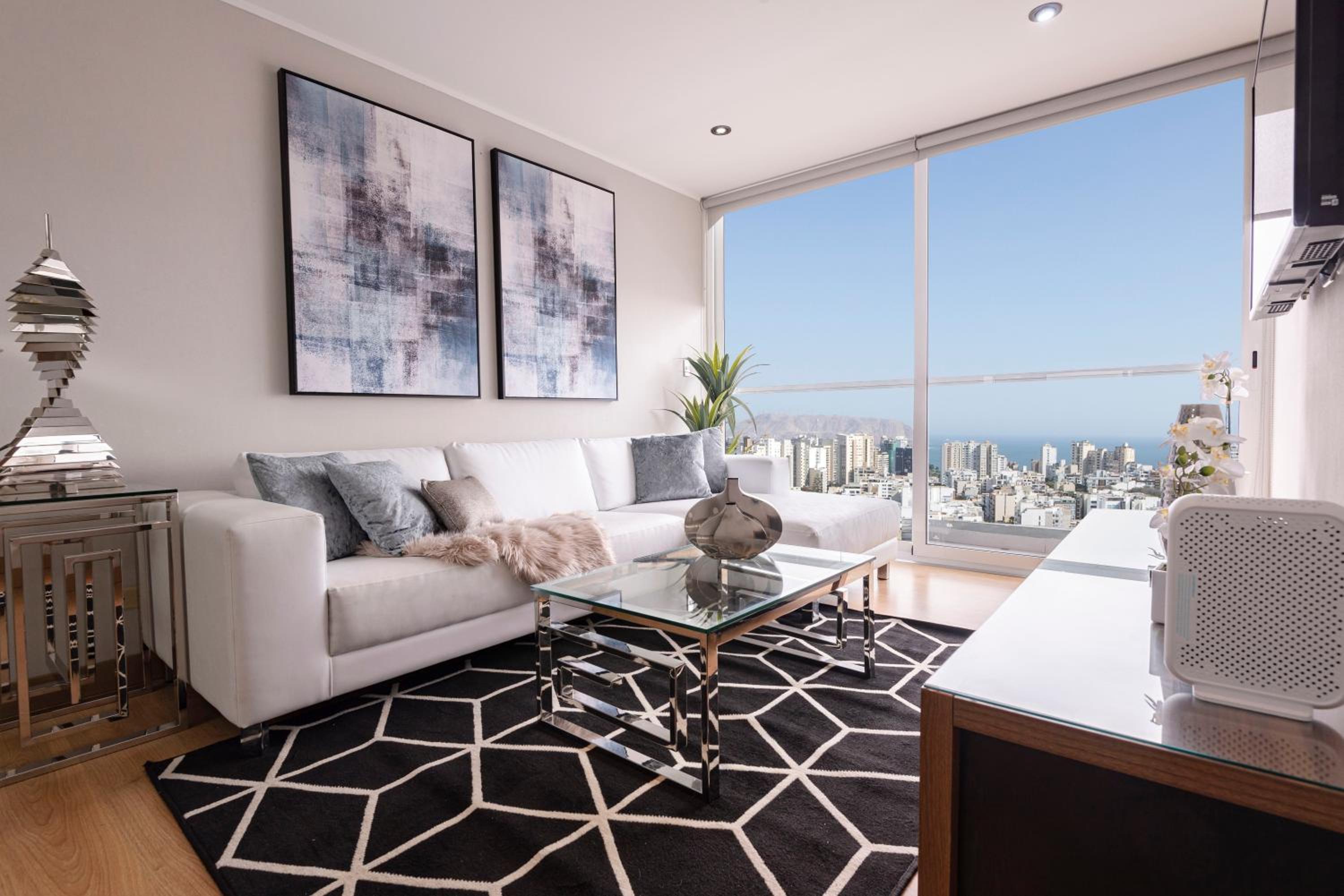 Skyliving Towers Apartments - Perú