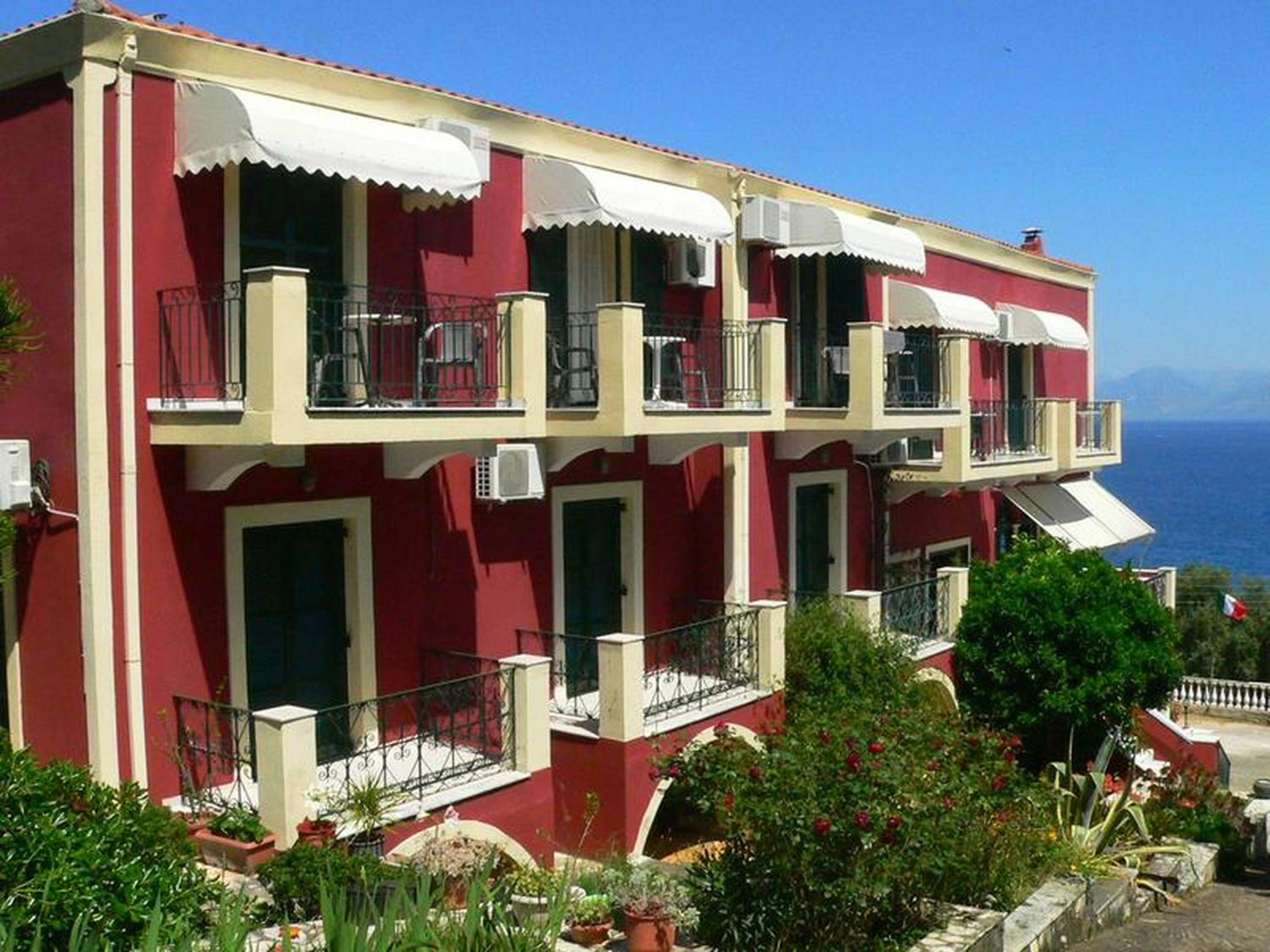 Apraos Bay Hotel In Kalamaki Beach, 3 stars hotel