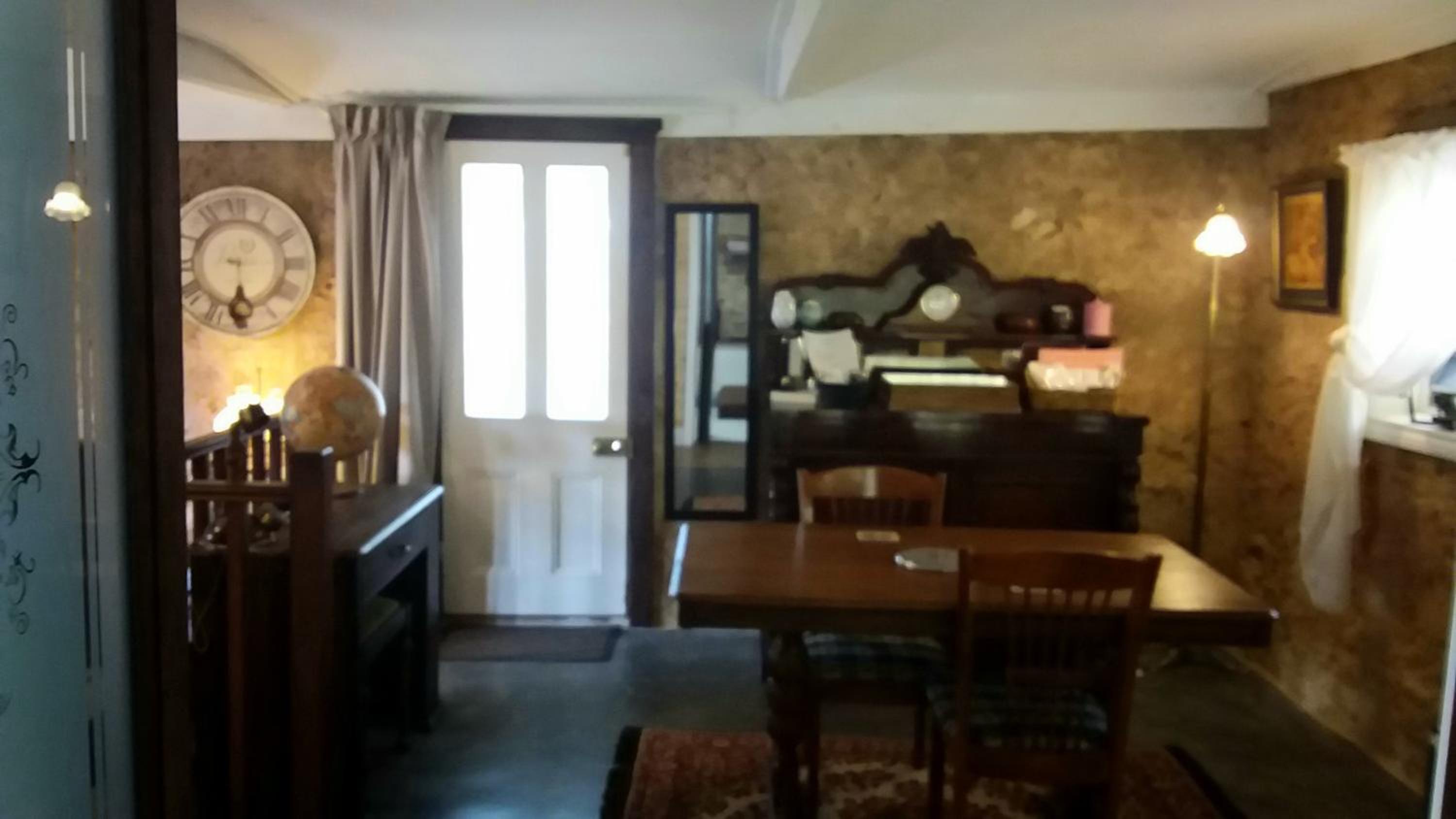A La Folly The Retreat