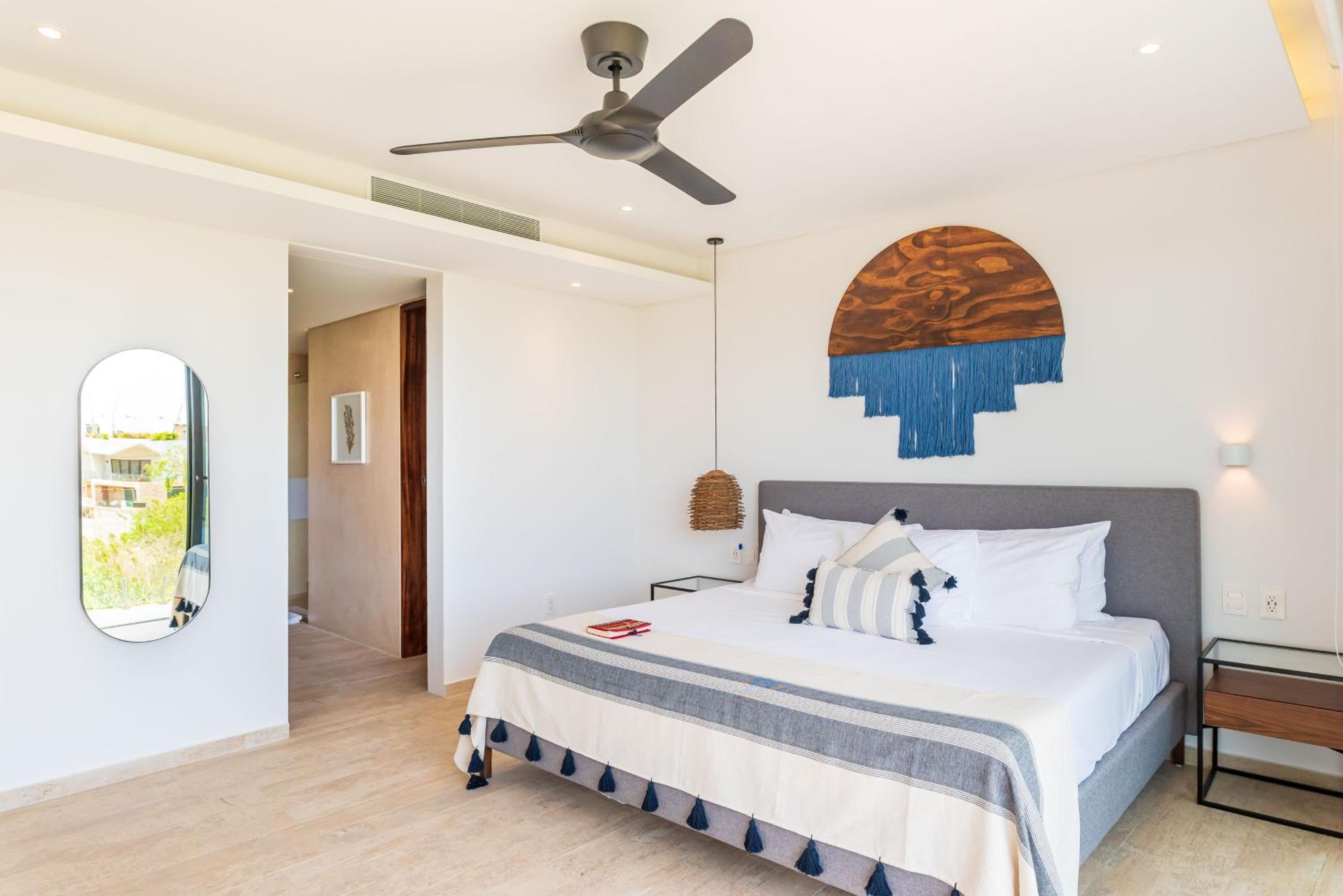 Photo 92