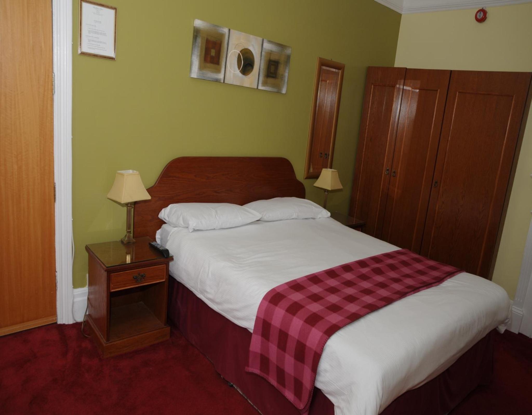 Wimblehurst Hotel, photo 10