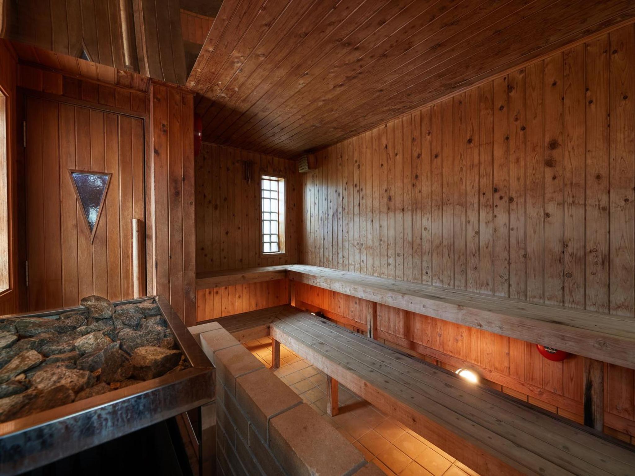 沖縄最高級最大 1250平方メートル 10 full Suite 大プール, 砂浜の傍,30ベッド155映画館