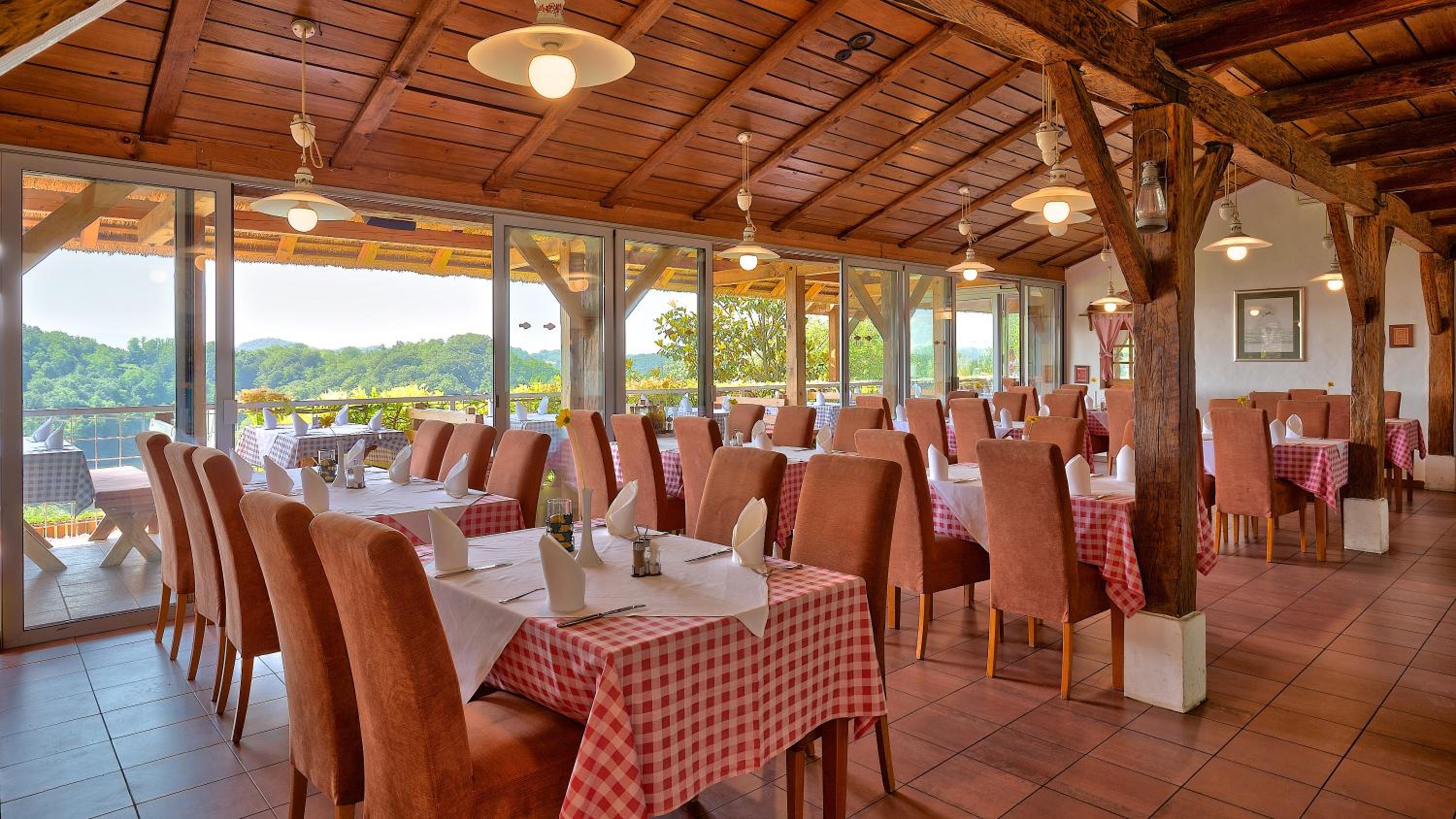 Winery, Restaurant & Pension Vuglec Breg