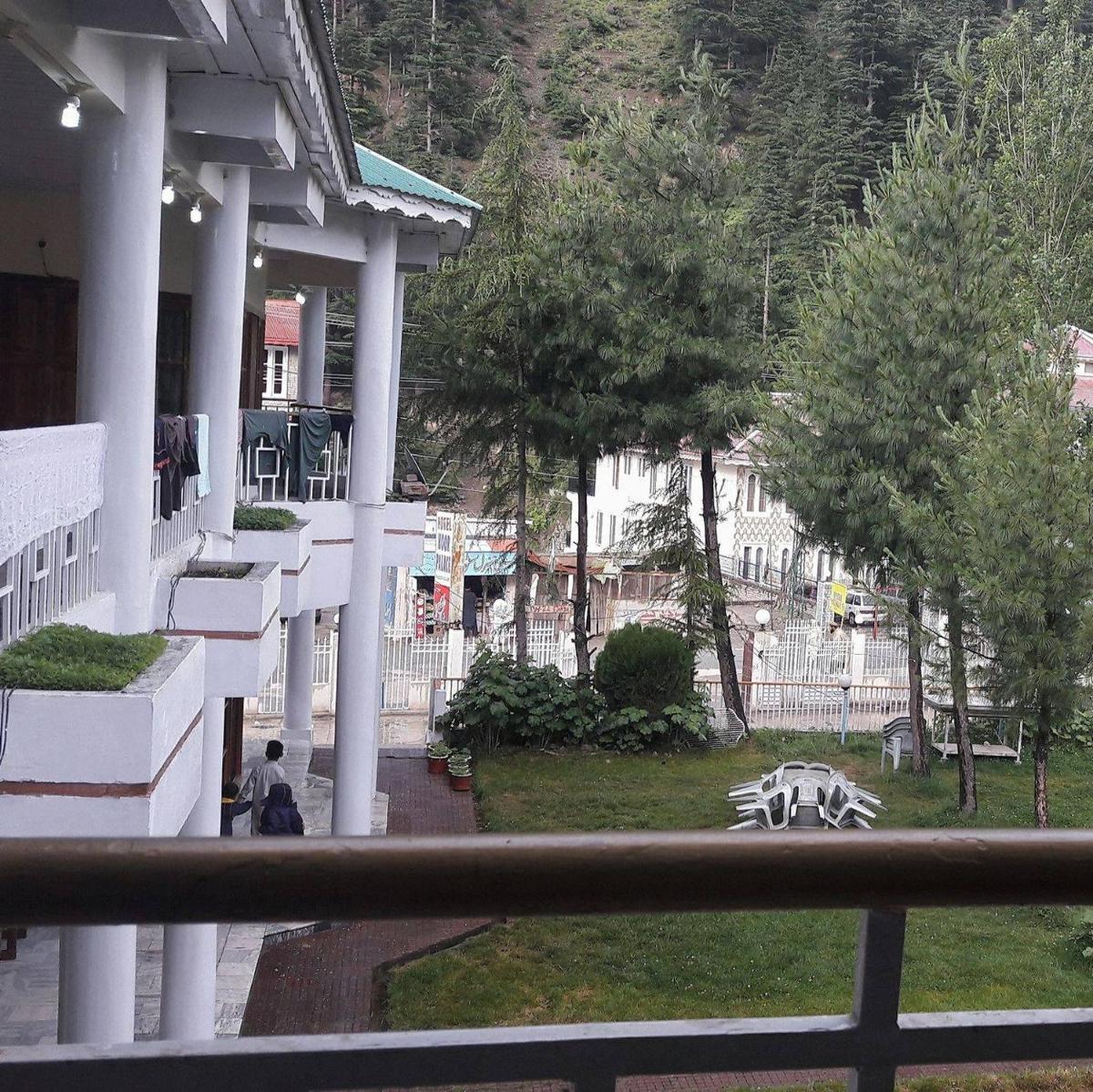 balcony