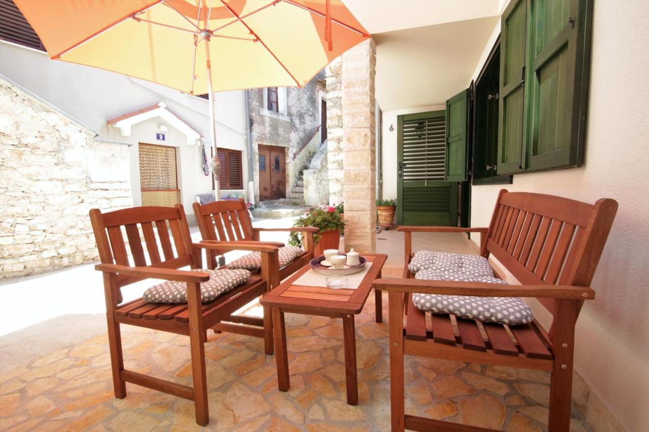 Holiday house Ljubica Tisno view 2